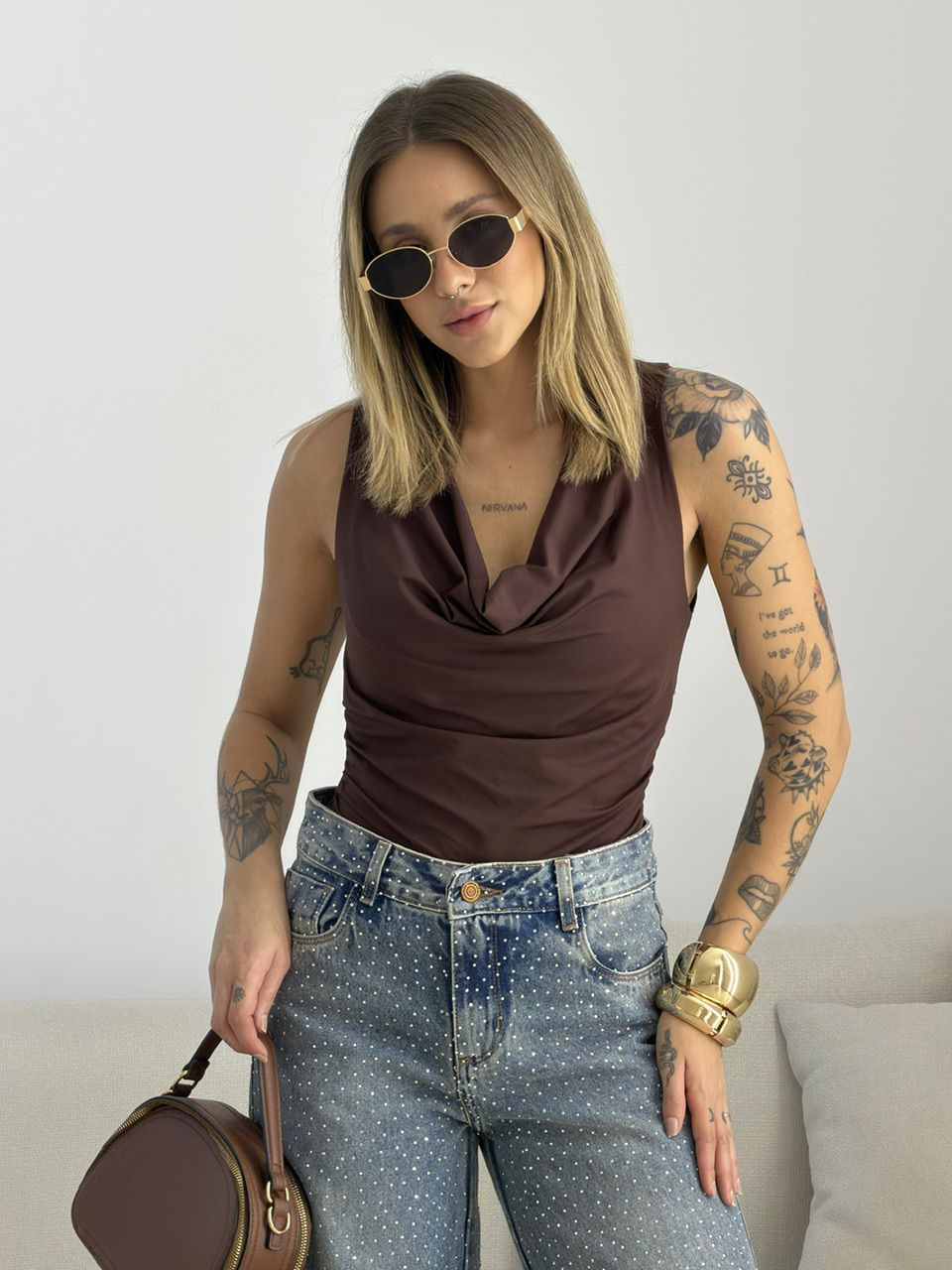 BLUSA BRENDA CAVADA MARROM - 0076180054 - CAROLLA FERRARO