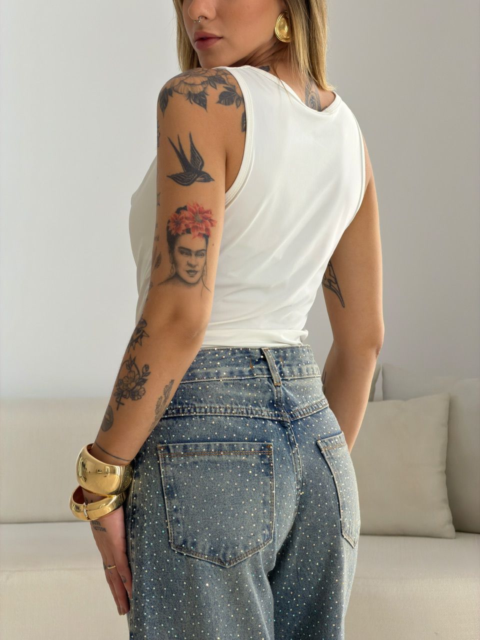 BLUSA BRENDA CAVADA OFF