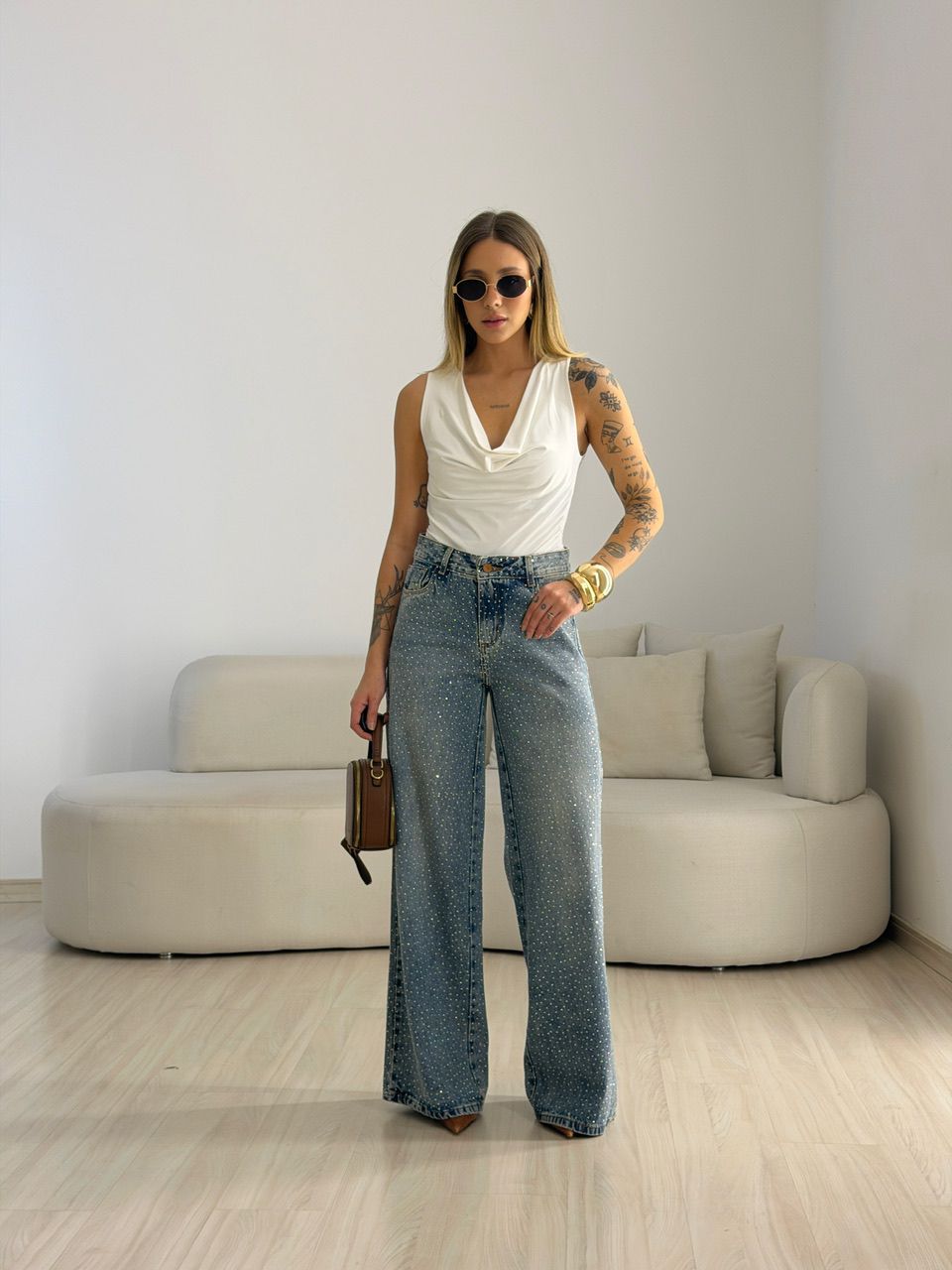 CALÇA YARA APLICAÇÕES JEANS CLARO