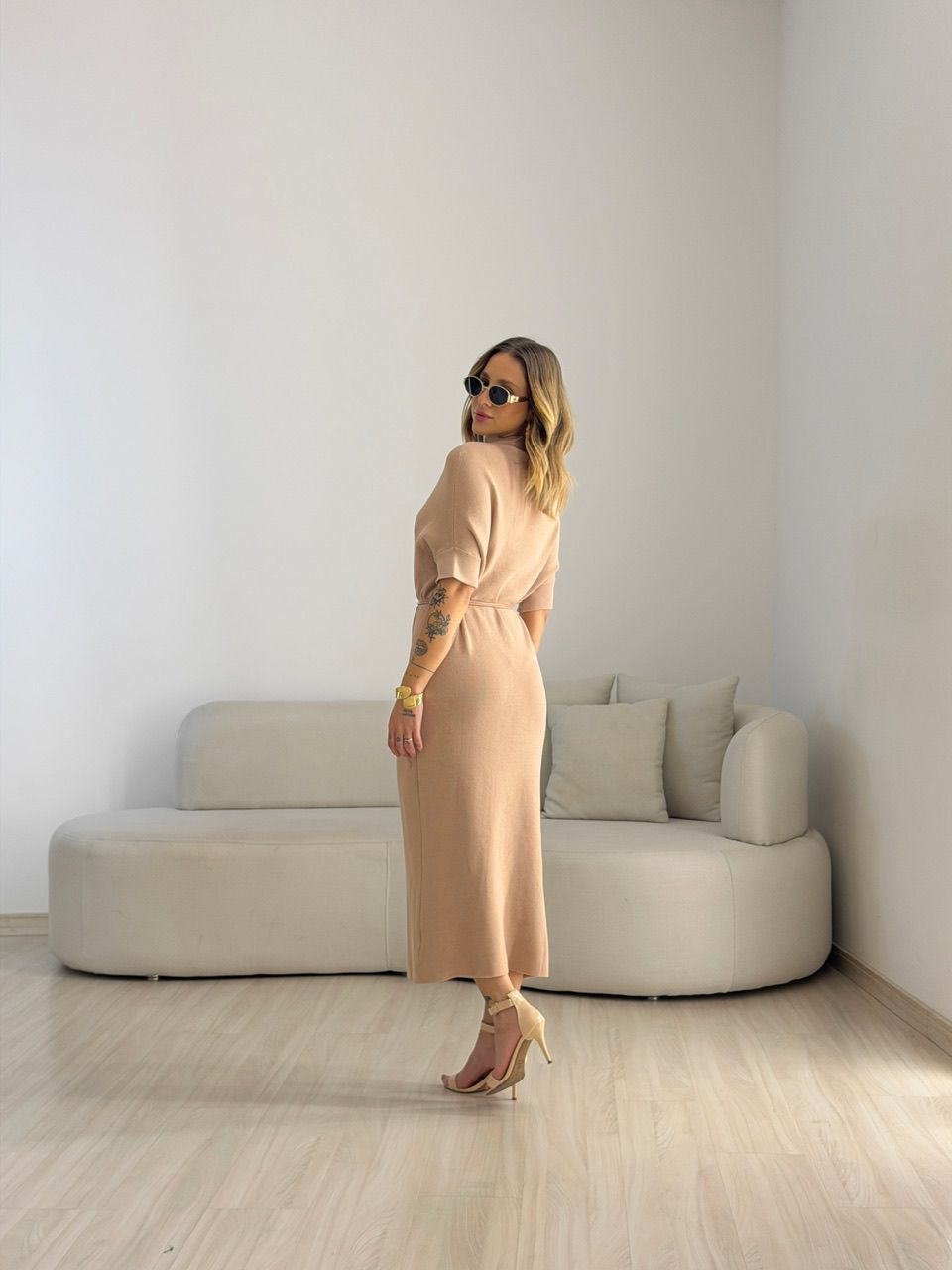 VESTIDO CINARA TRICOT AREIA