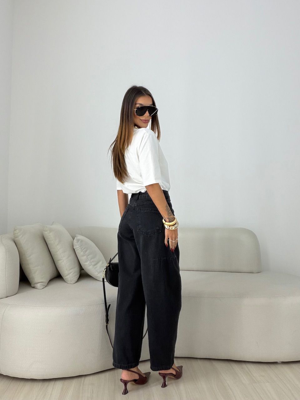 CALÇA ANA CLÁUDIA BALLOON JEANS PRETO