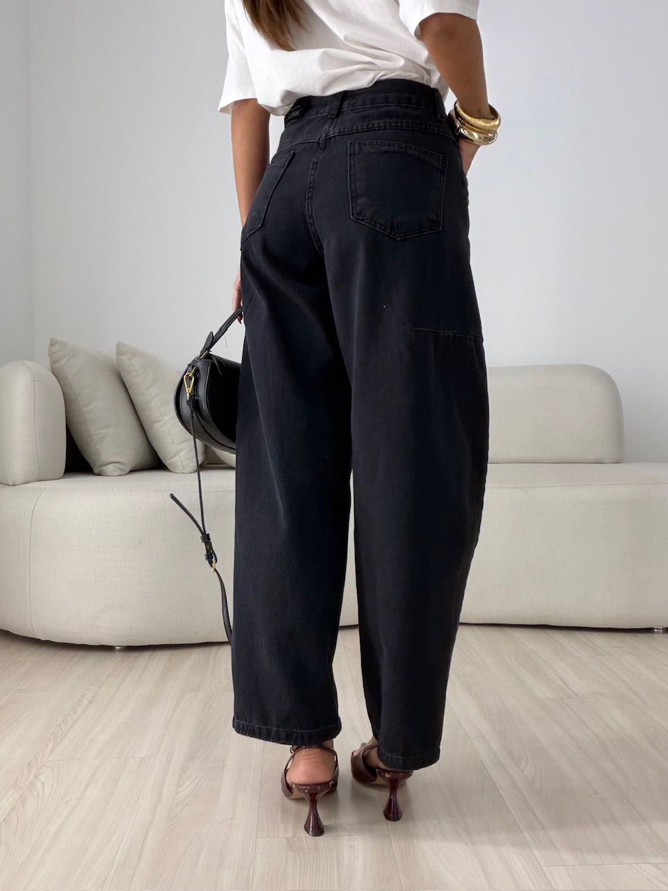 CALÇA ANA CLÁUDIA BALLOON JEANS PRETO