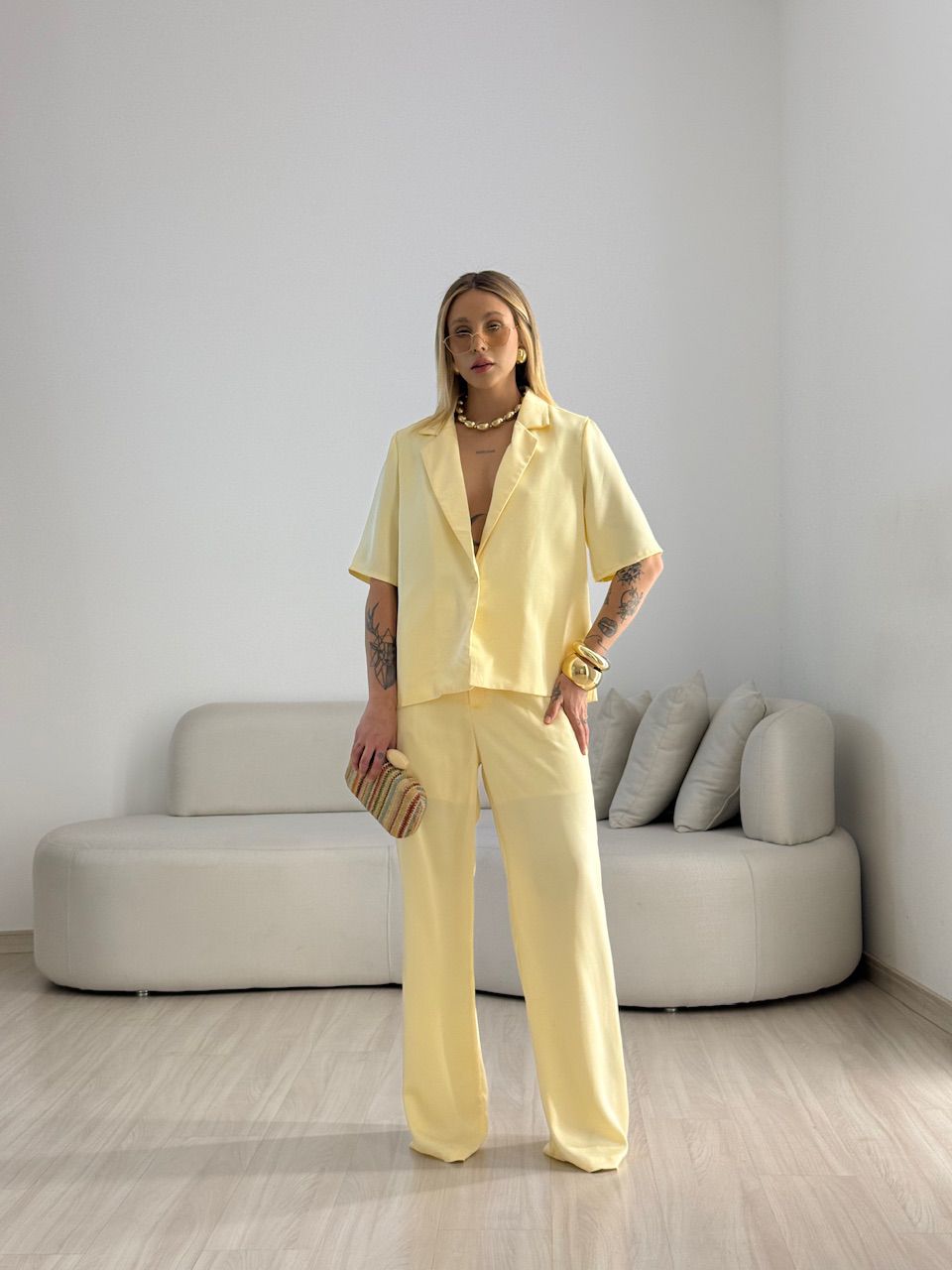 CONJUNTO MILA ACETINADO YELLOW BUTTER