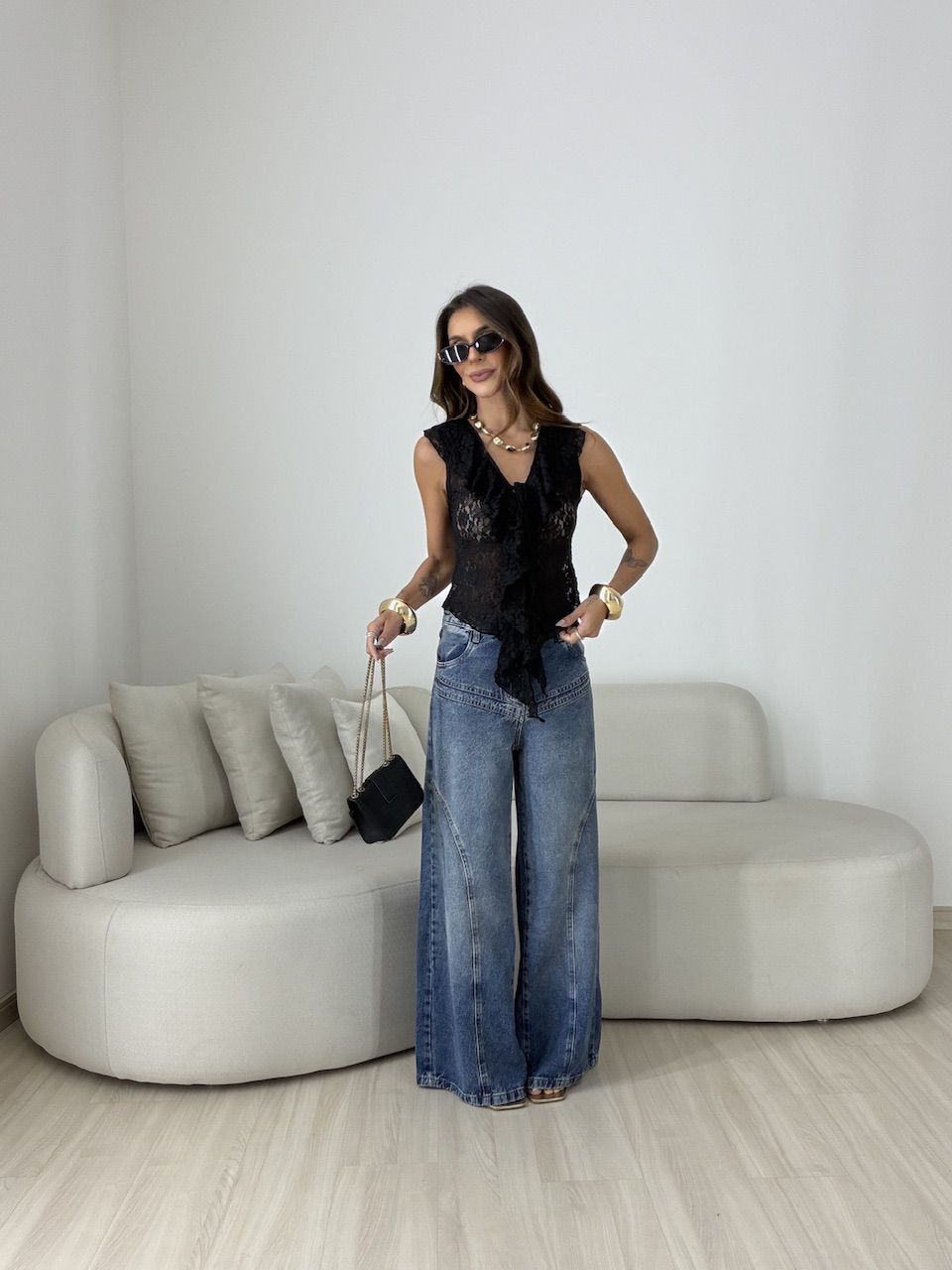 BLUSA ÚRSULA BABADOS PRETA
