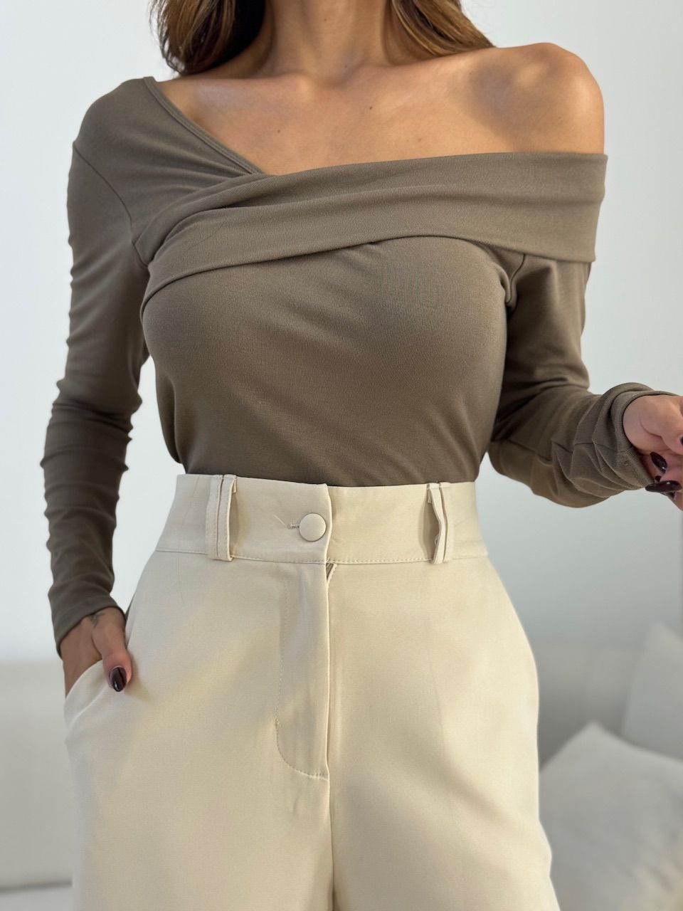 BLUSA BIANCA MANGA LONGA CAQUI