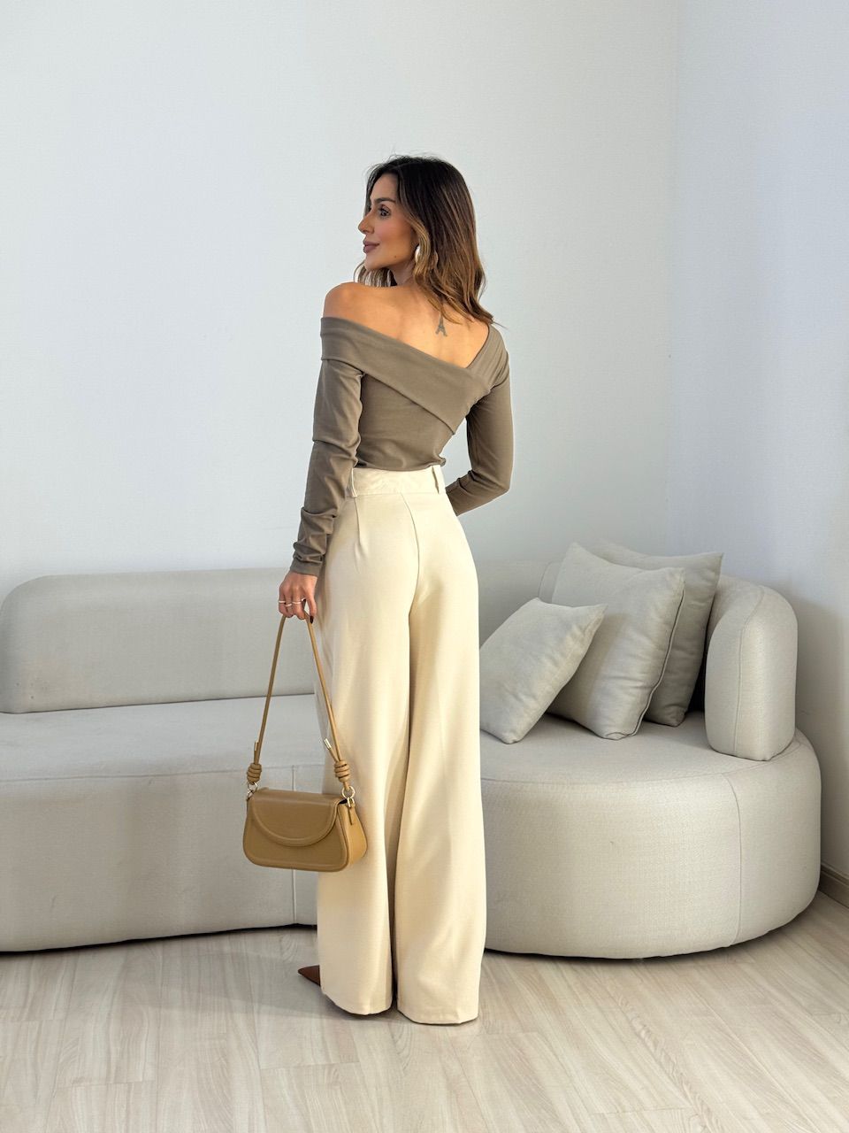 BLUSA BIANCA MANGA LONGA CAQUI