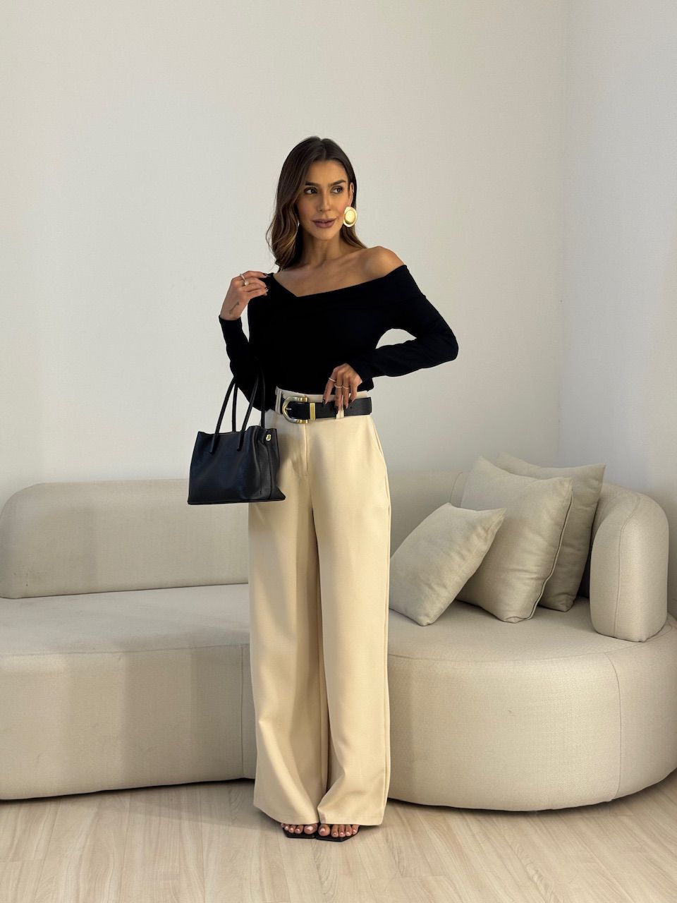 BLUSA BIANCA MANGA LONGA PRETA