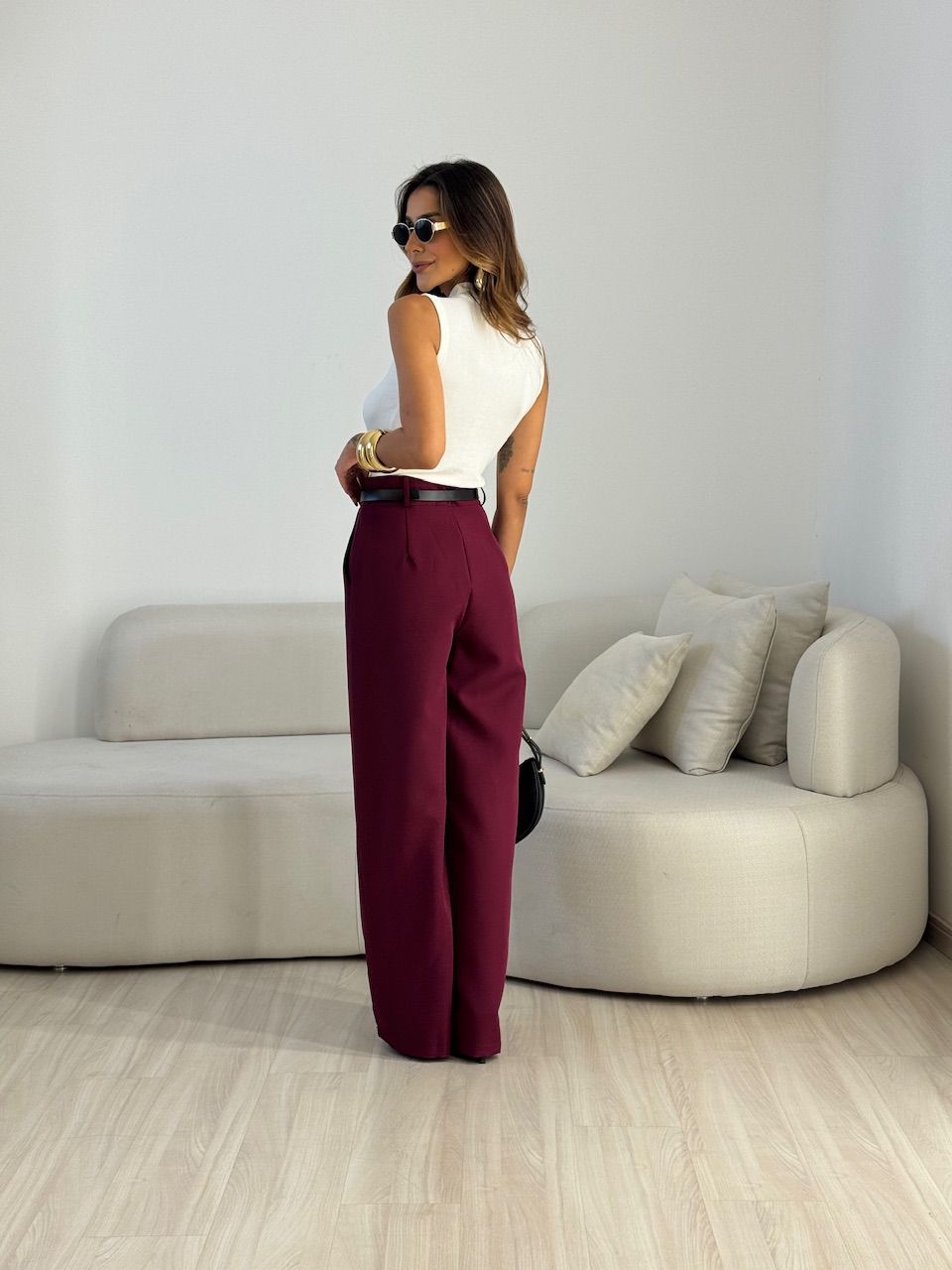 CALÇA ELIANA CINTO VINHO