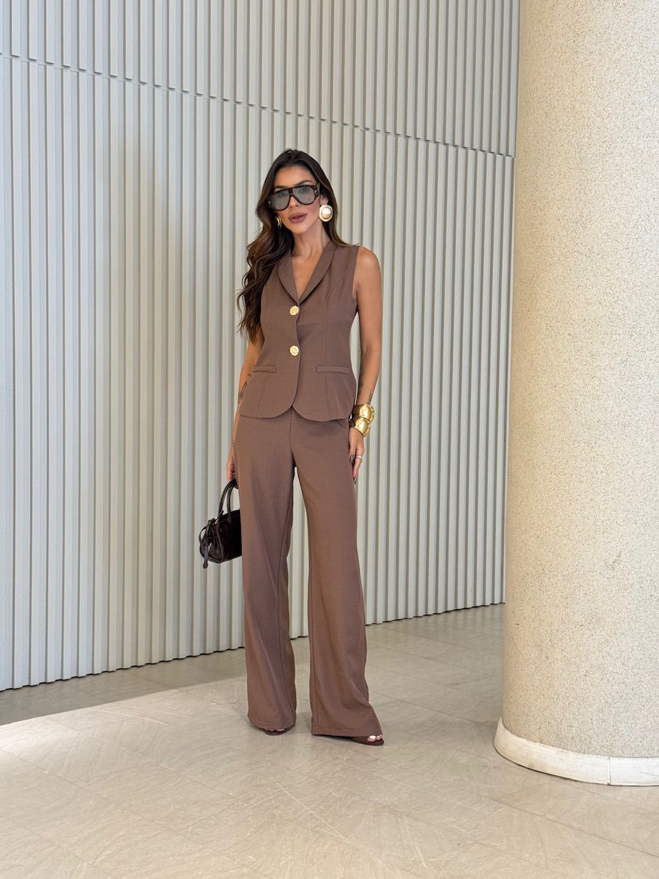 CONJUNTO DANDARA COLETE CALÇA CAPUCCINO - 0074910... - CAROLLA FERRARO