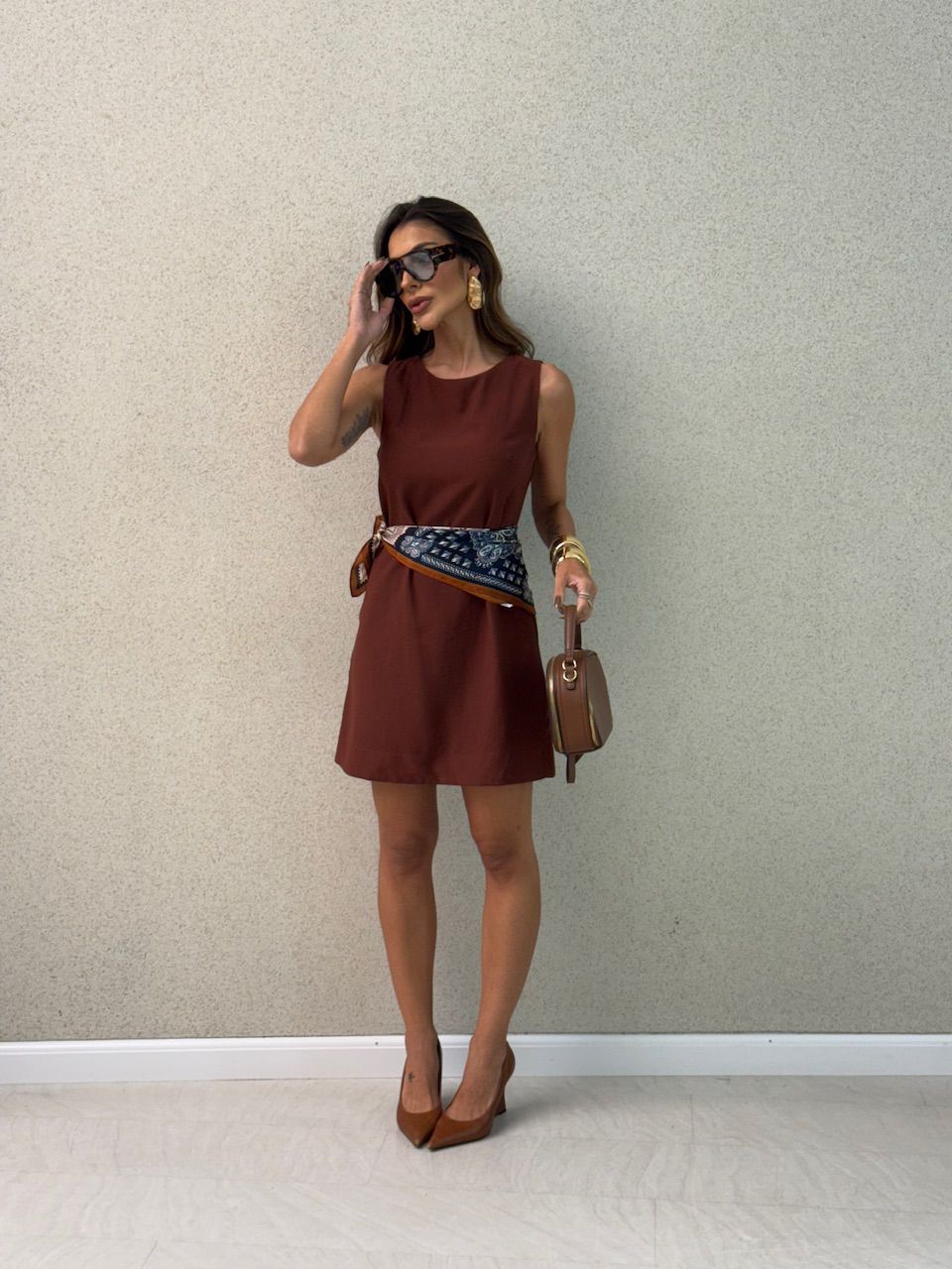 VESTIDO MAIARA CURTO MARROM