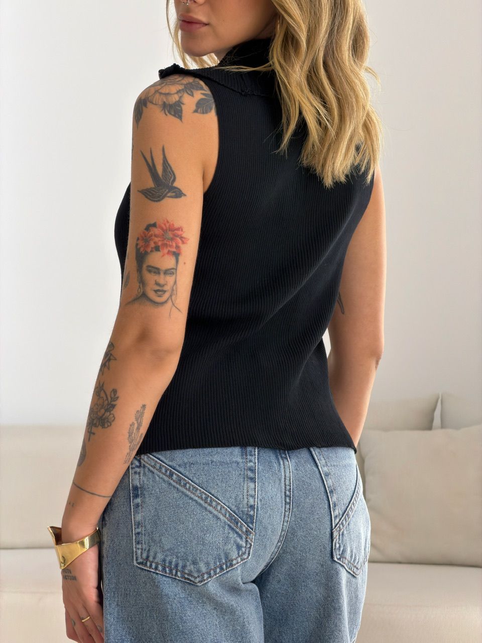 BLUSA BIA ZÍPER PRETA