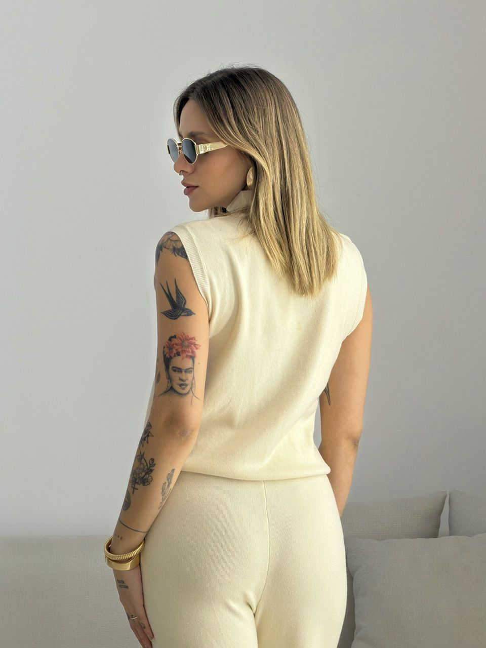CONJUNTO LAUANY BLUSA CALÇA MARFIM