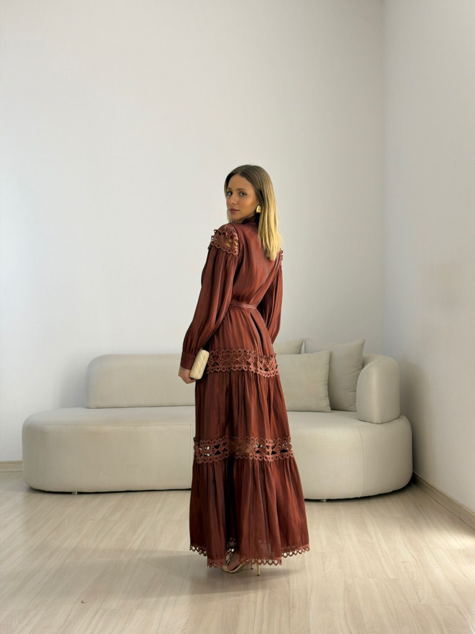 VESTIDO ANNE MANGA LONGA TERRA COTA 