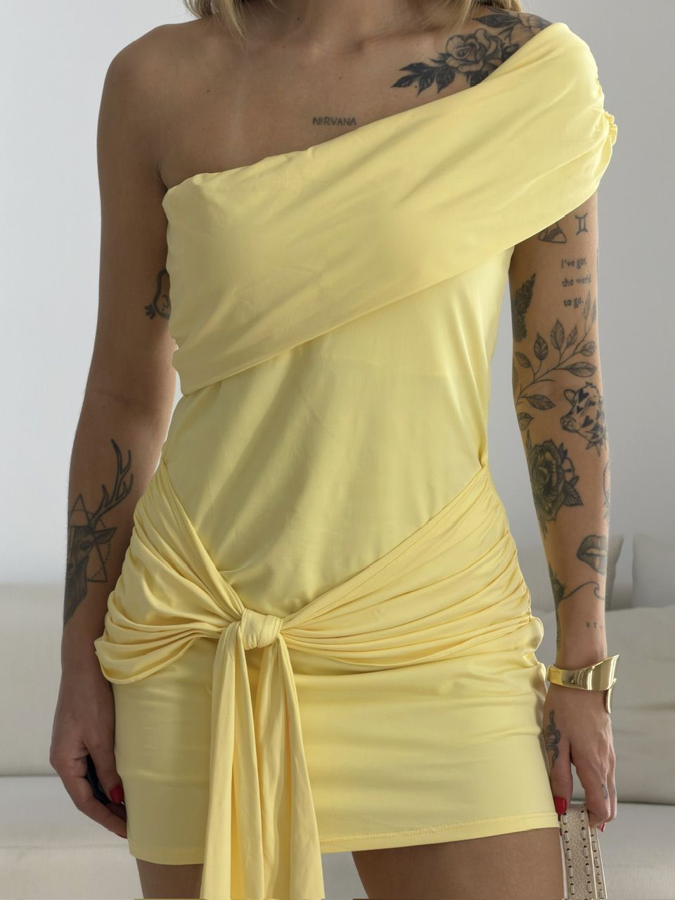 VESTIDO FLORA FAIXA AMARELO