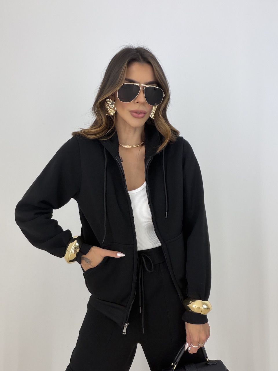 CONJUNTO ELEONORA MOLETOM PRETO