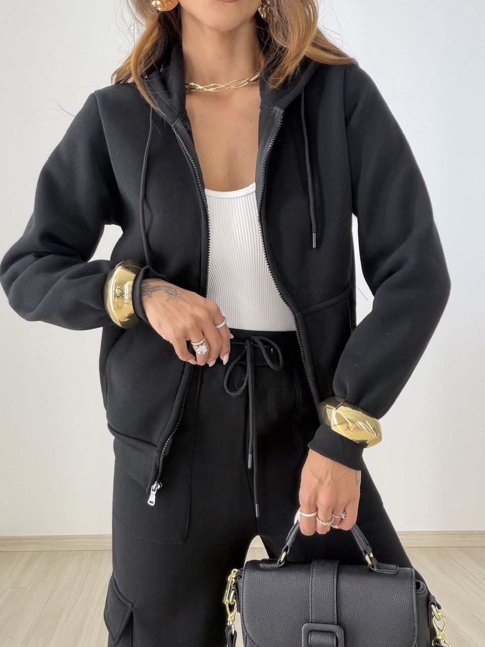 CONJUNTO ELEONORA MOLETOM PRETO