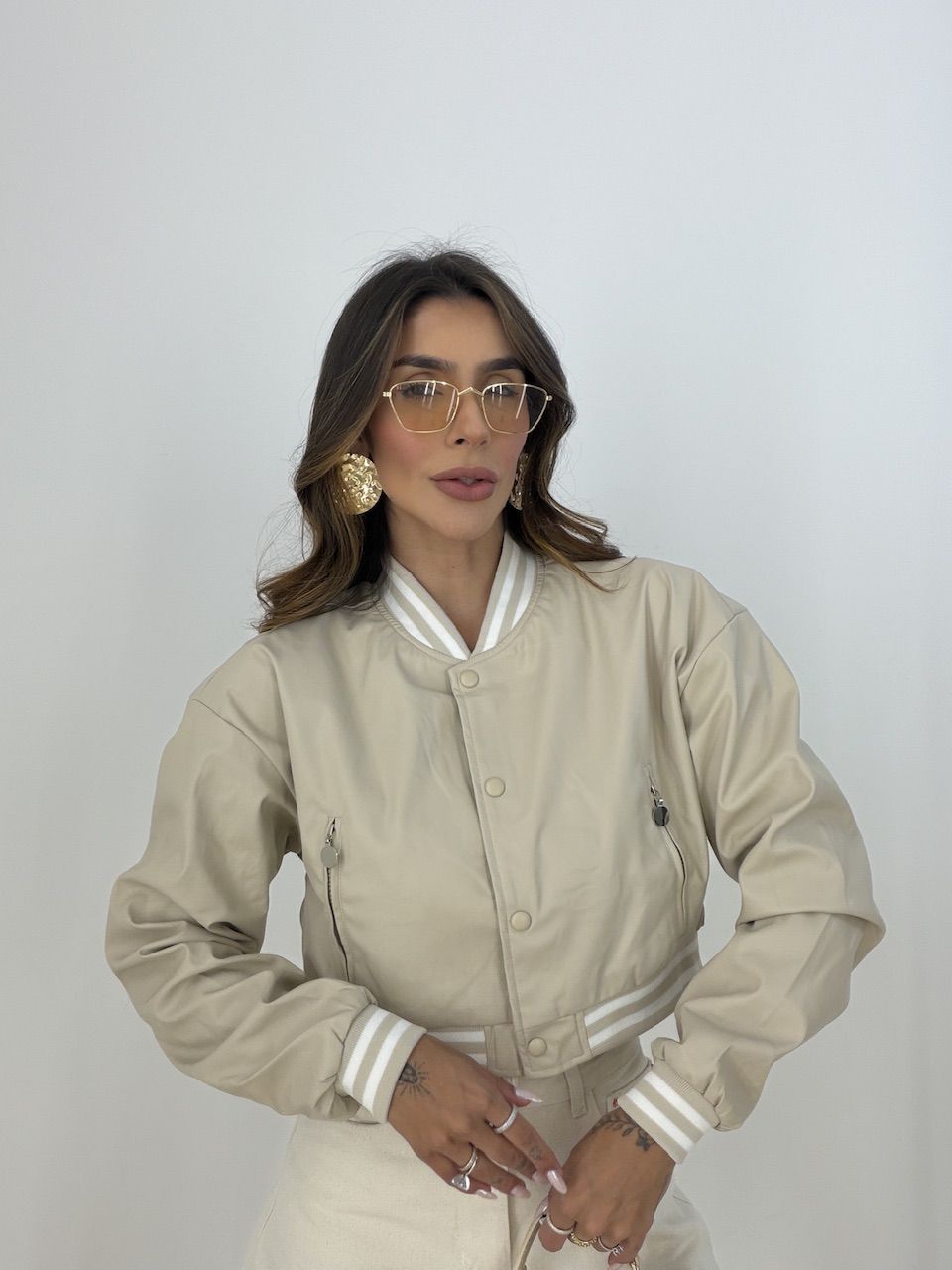 JAQUETA LUDMILA BOTÕES AREIA - 0078910110 - CAROLLA FERRARO
