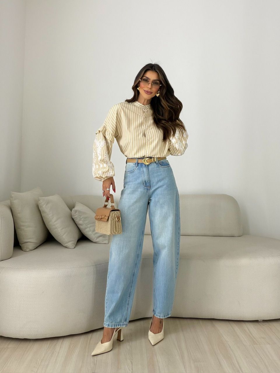 CAMISA BETTY BORDADA LISTRAS NUDE