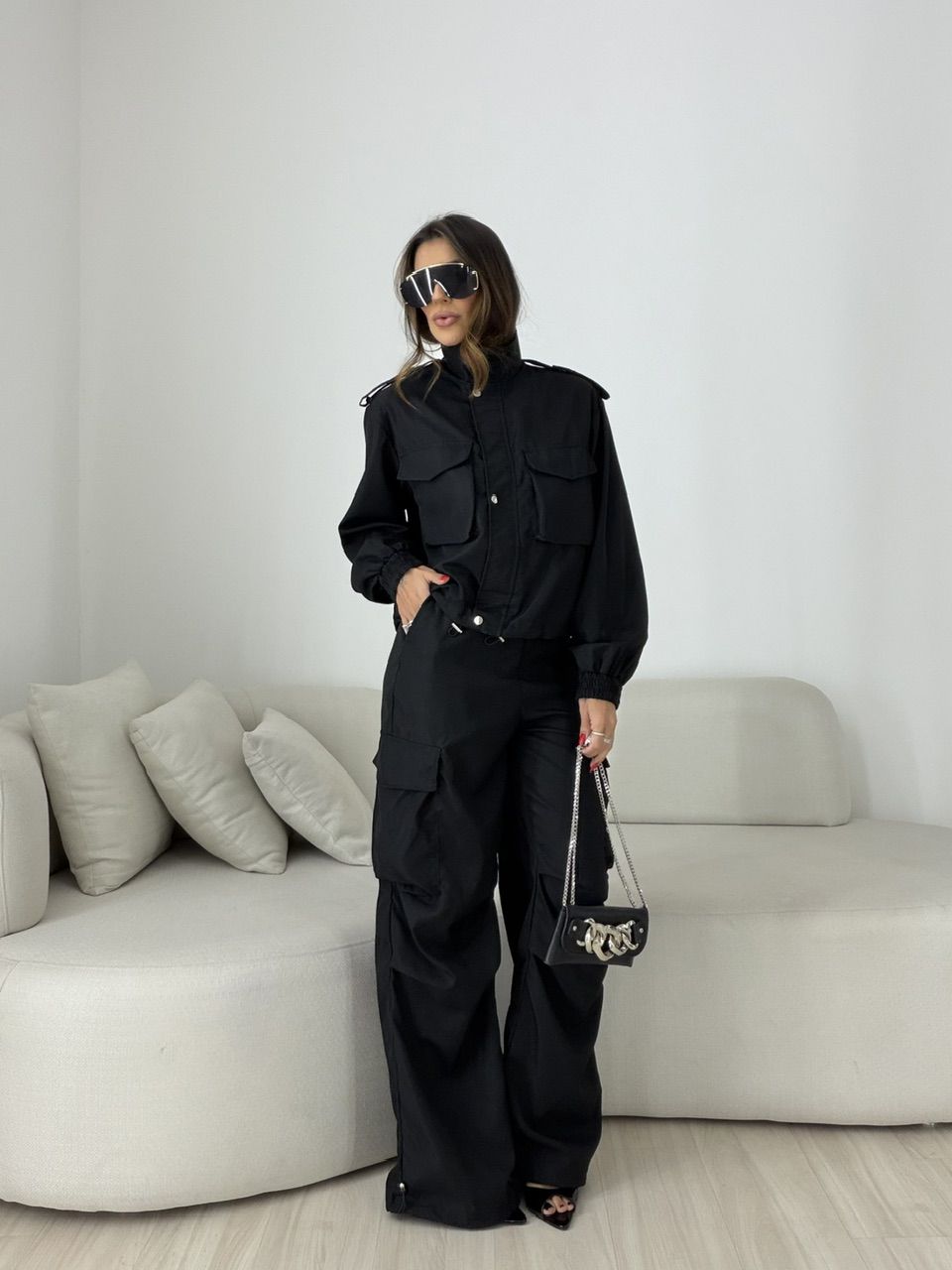 CONJUNTO VÂNIA CARGO PRETO - 0079830032 - CAROLLA FERRARO