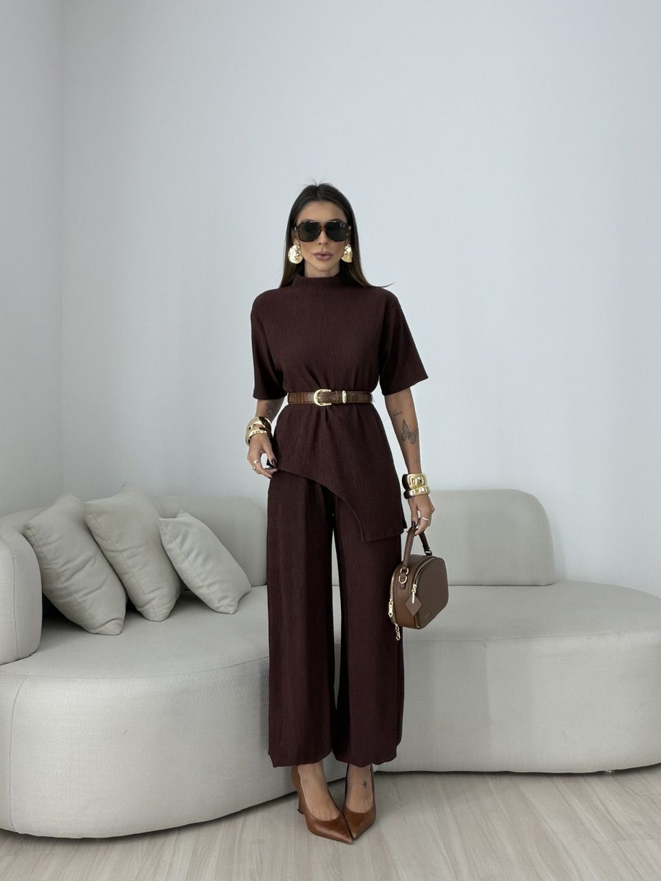 CONJUNTO ZOE ASSIMÉTRICO MARROM - 0079800054 - CAROLLA FERRARO