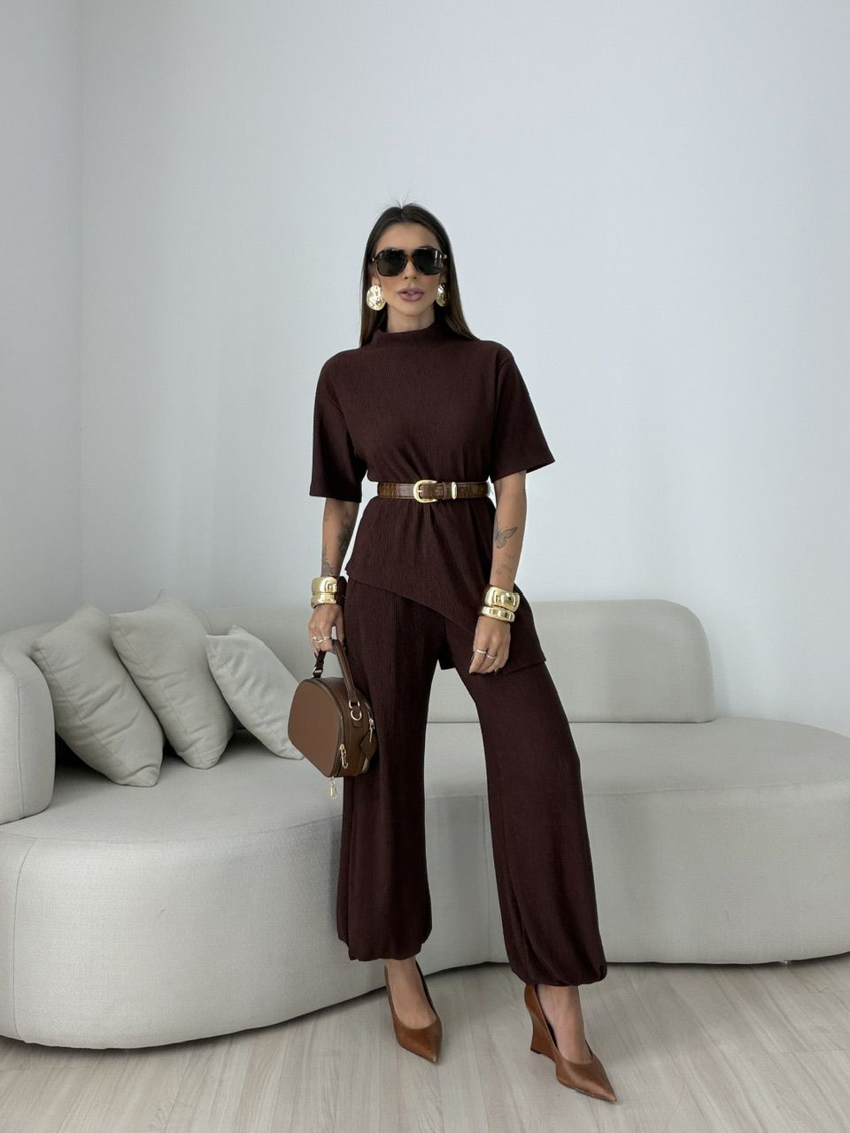 CONJUNTO ZOE ASSIMÉTRICO MARROM