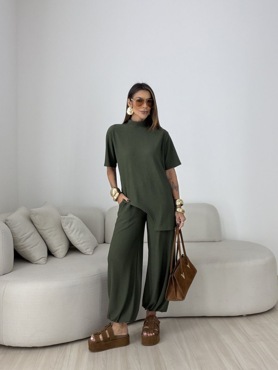 CONJUNTO ZOE ASSIMÉTRICO VERDE - 0079800230 - CAROLLA FERRARO