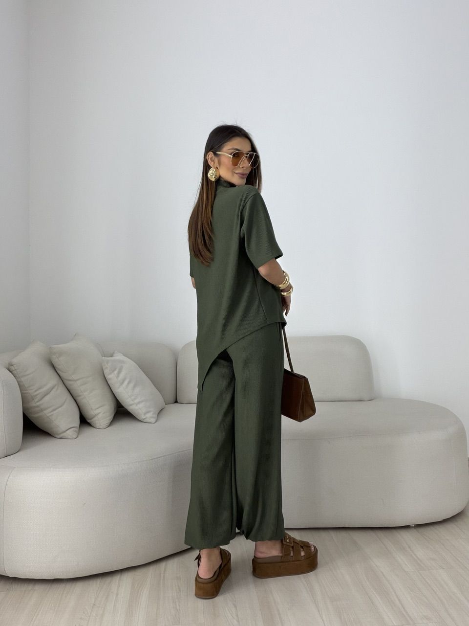CONJUNTO ZOE ASSIMÉTRICO VERDE