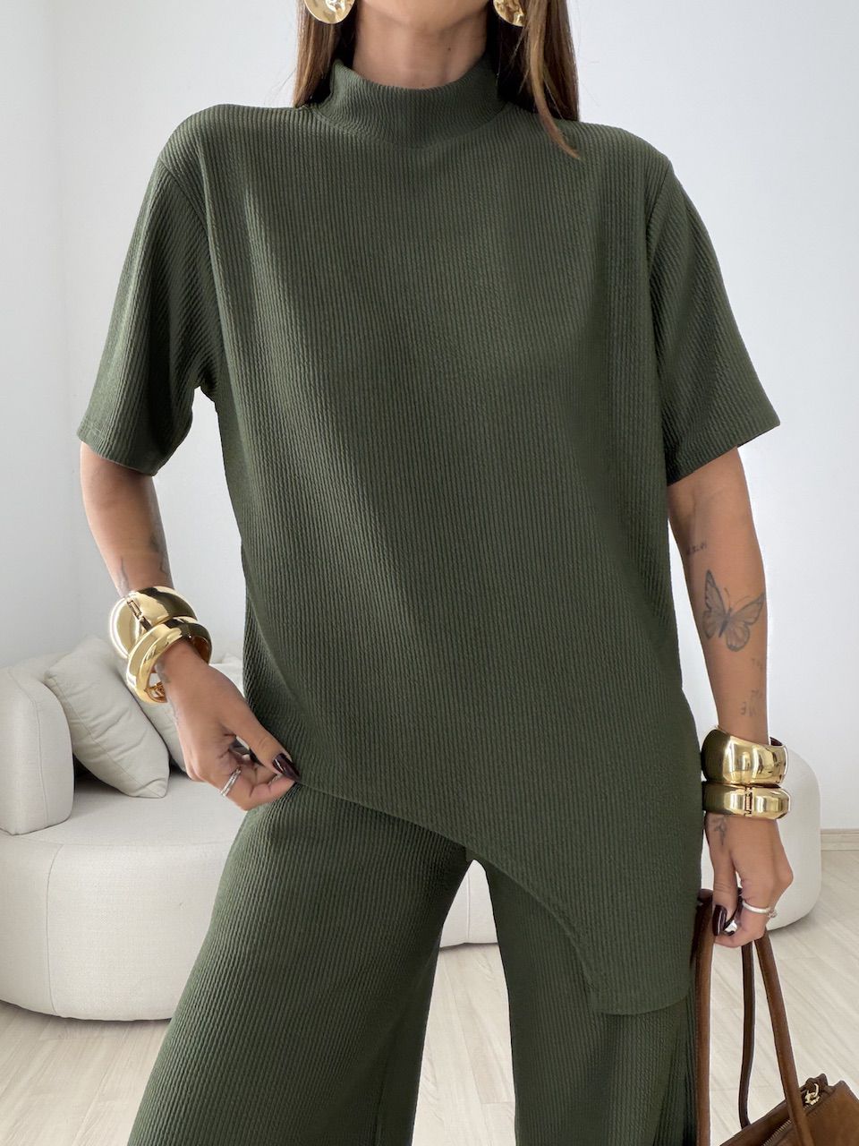 CONJUNTO ZOE ASSIMÉTRICO VERDE