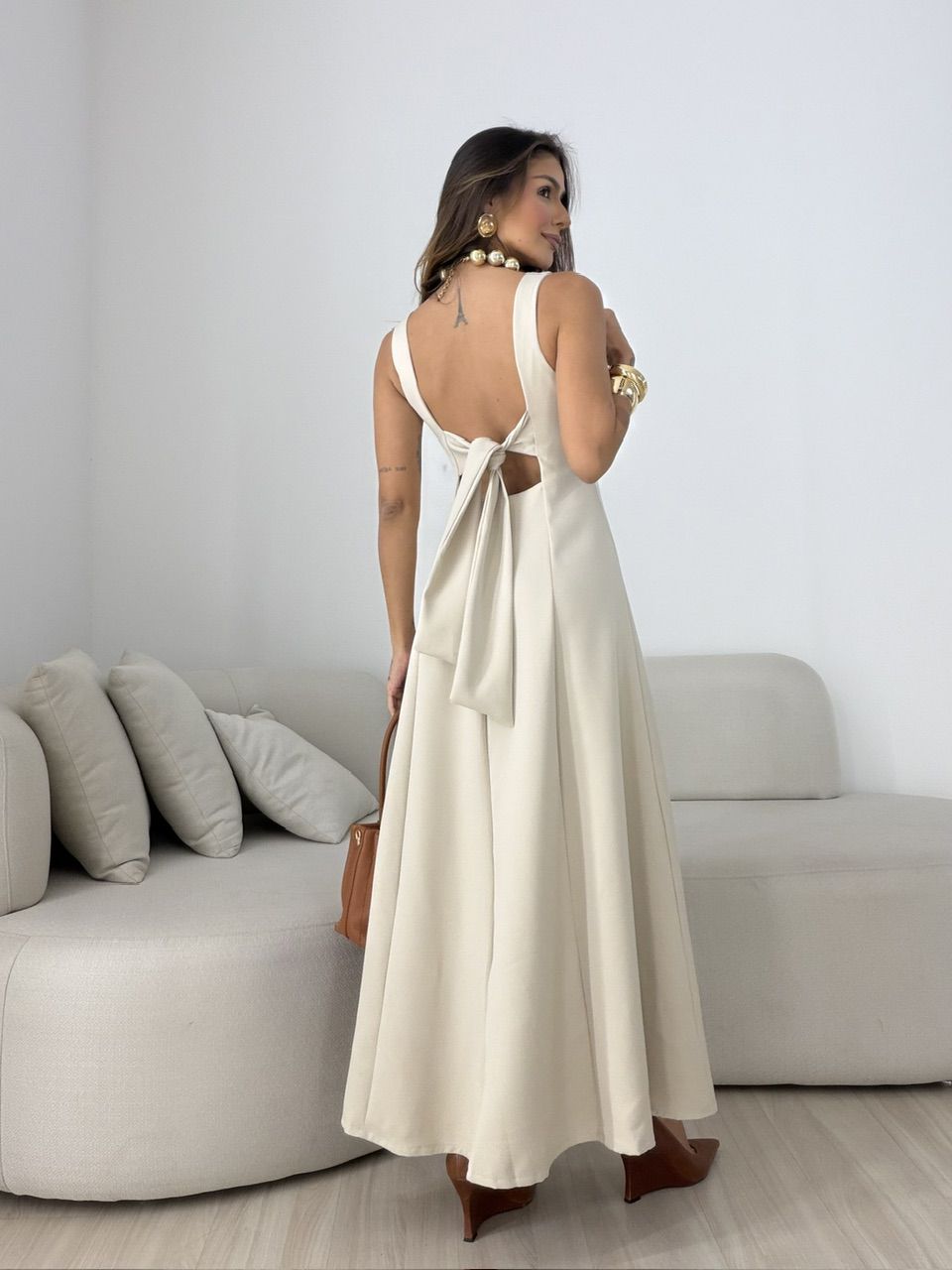 VESTIDO BIANCA LONGO AREIA