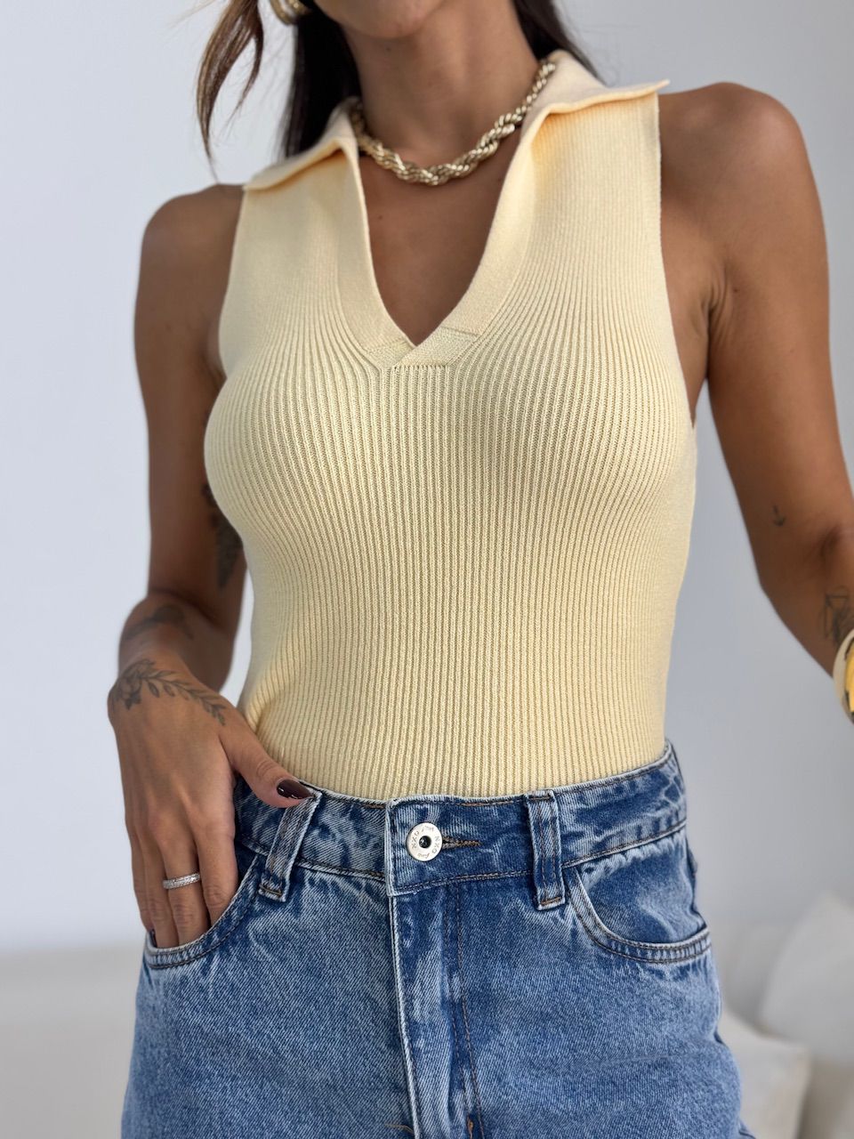 BLUSA GABRIELA GOLA CREME