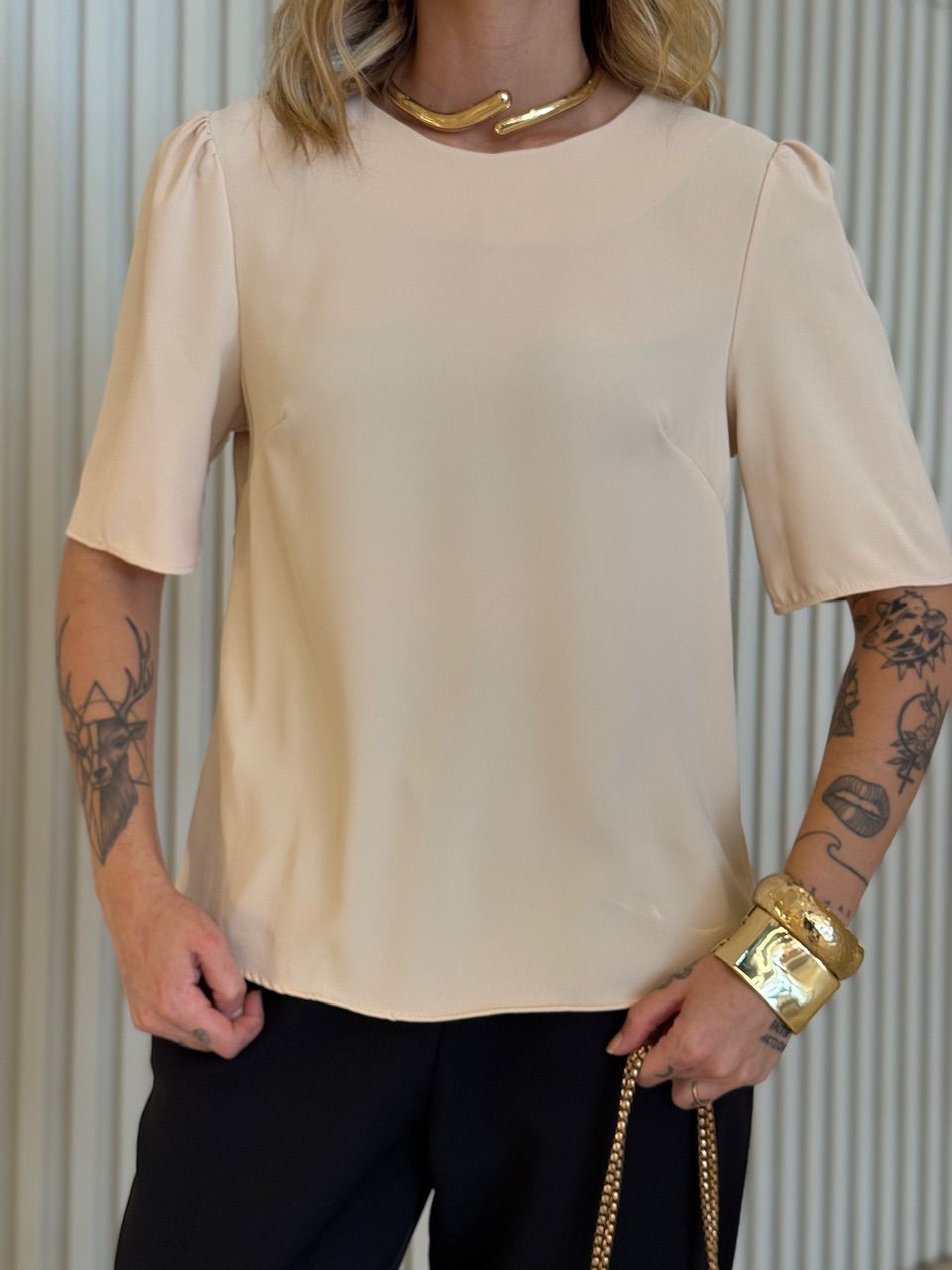 BLUSA MARIA LAURA MANGA CURTA AREIA