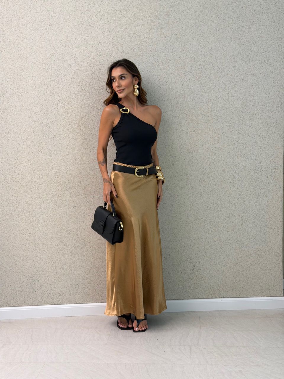 BLUSA HELOISA NULA MANGA PRETA