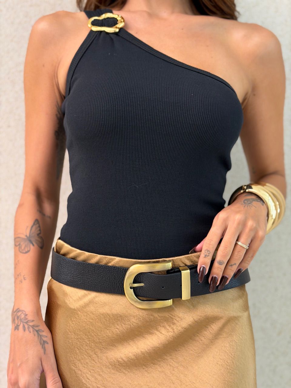 BLUSA HELOISA NULA MANGA PRETA