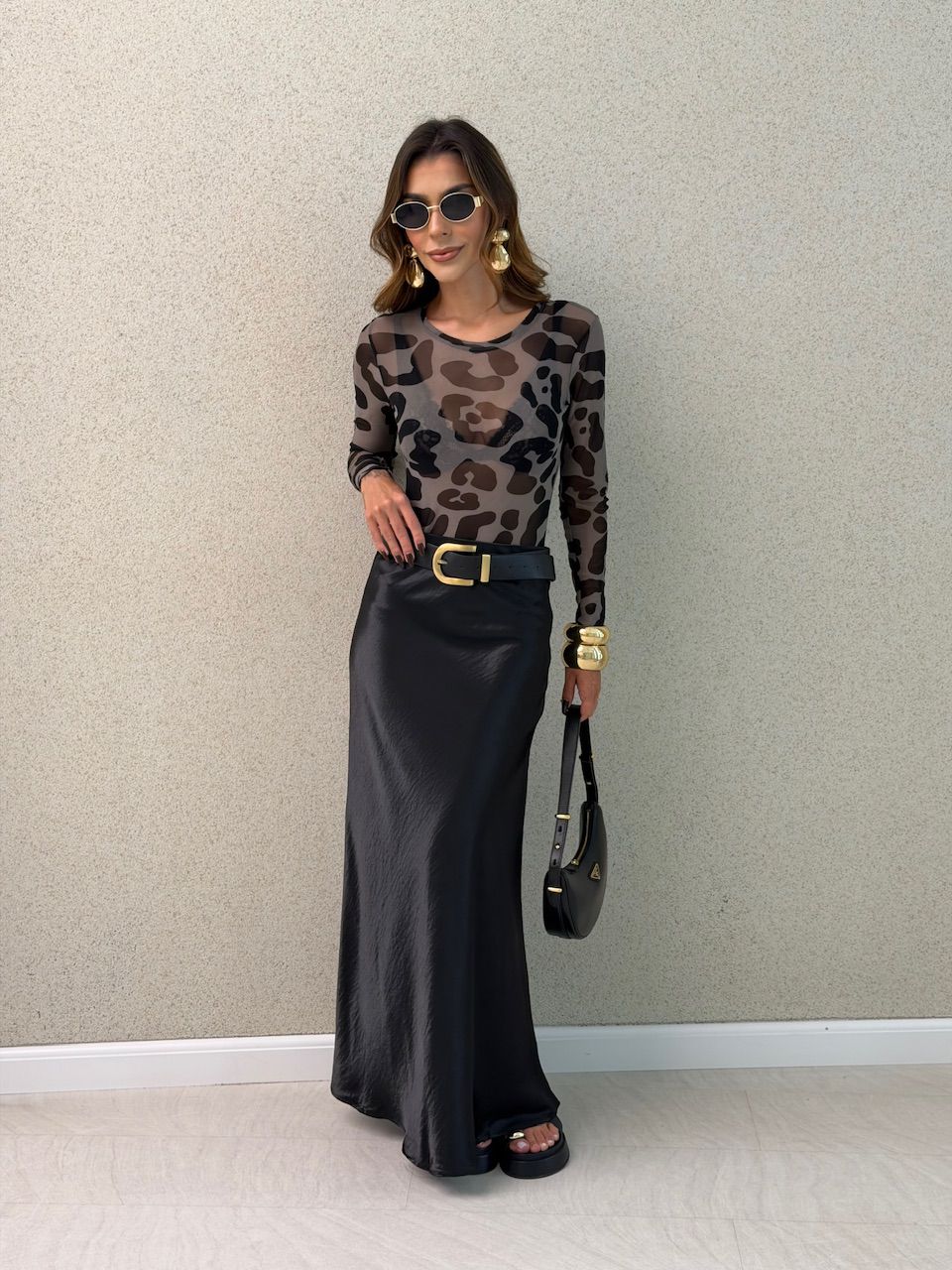 BLUSA ISABELY TULE PRETA