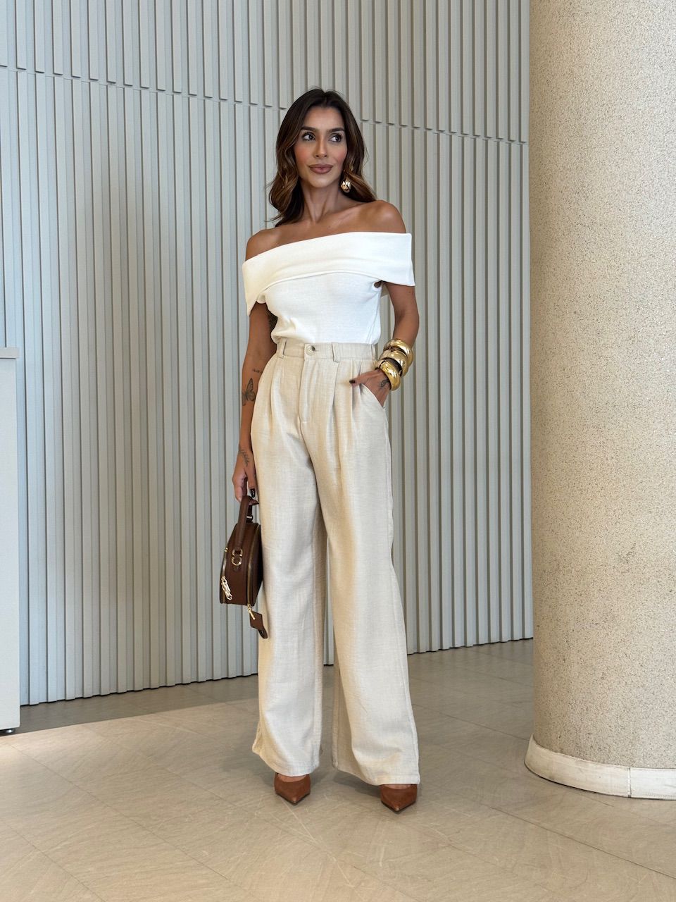 CALÇA HELENA PANTALONA AREIA