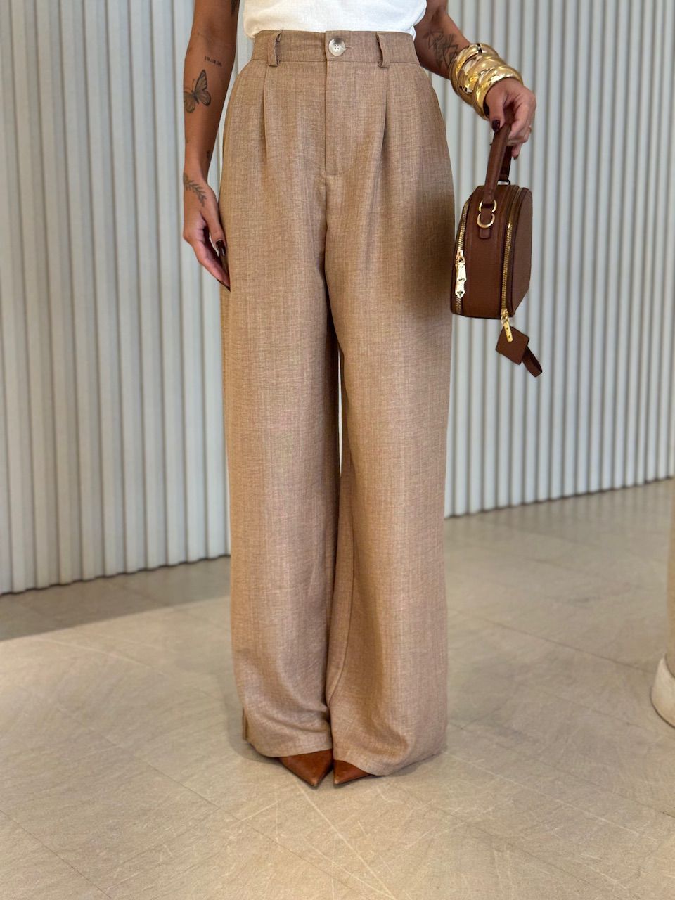 CALÇA HELENA PANTALONA CAPUCCINO - 0074000125 - CAROLLA FERRARO