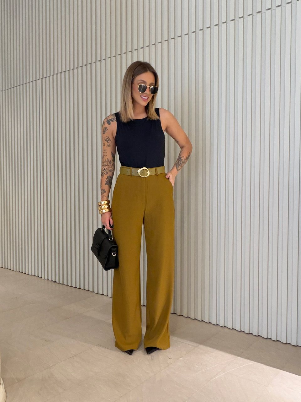 CALÇA REGINA CINTO MOSTARDA - 0075000051 - CAROLLA FERRARO