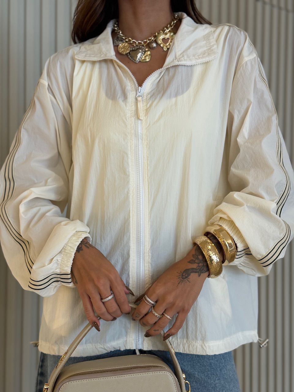 CORTA-VENTO LÍVIA LISTRAS MARFIM