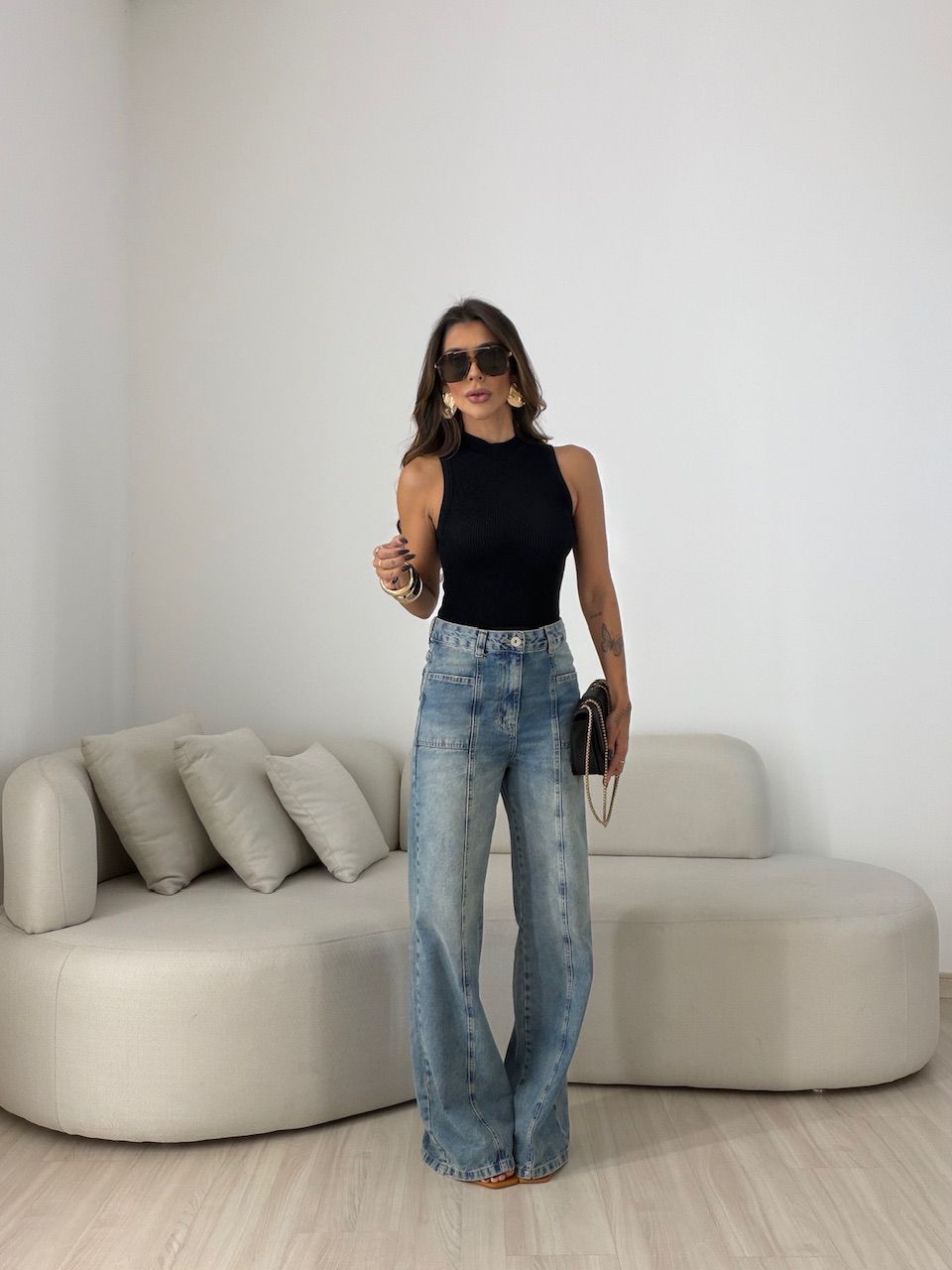 BLUSA LÍGIA CAVADA PRETO