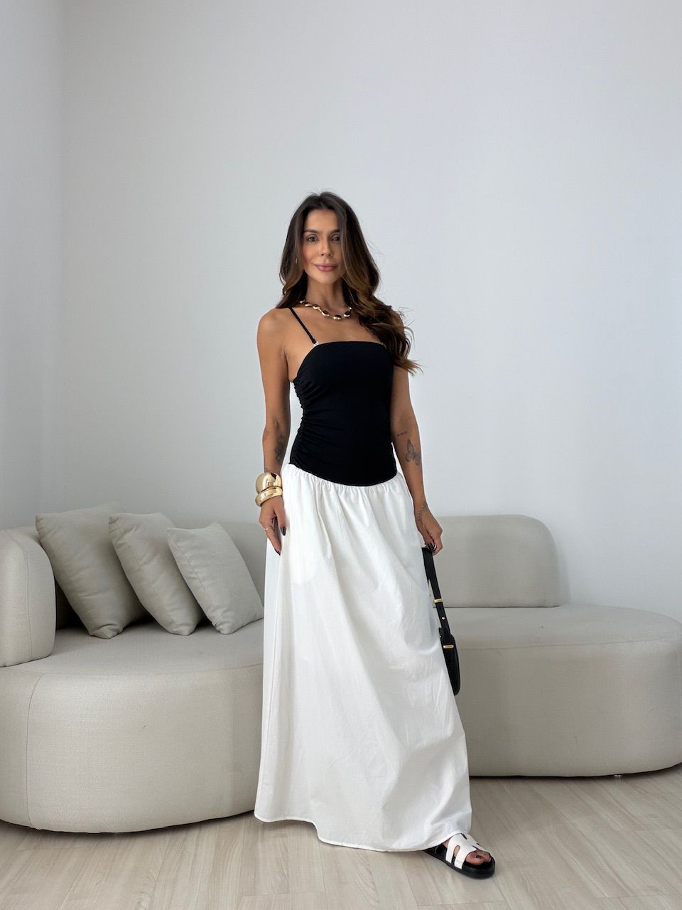 VESTIDO FLORENÇA ALCINHA PRETO/OFF - 0077350256 - CAROLLA FERRARO