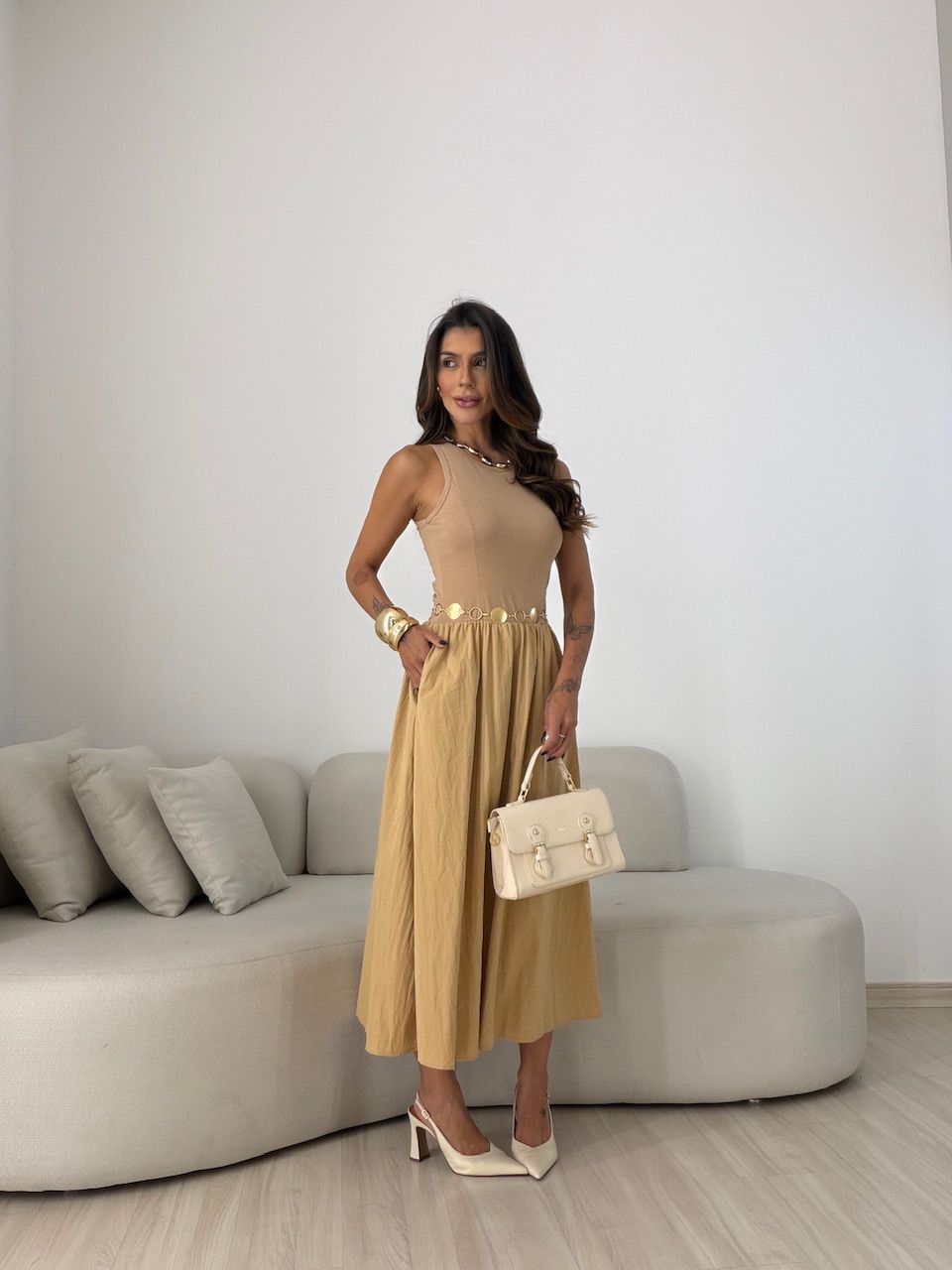 VESTIDO HORTENCIA CAVADO NUDE - 0077330049 - CAROLLA FERRARO