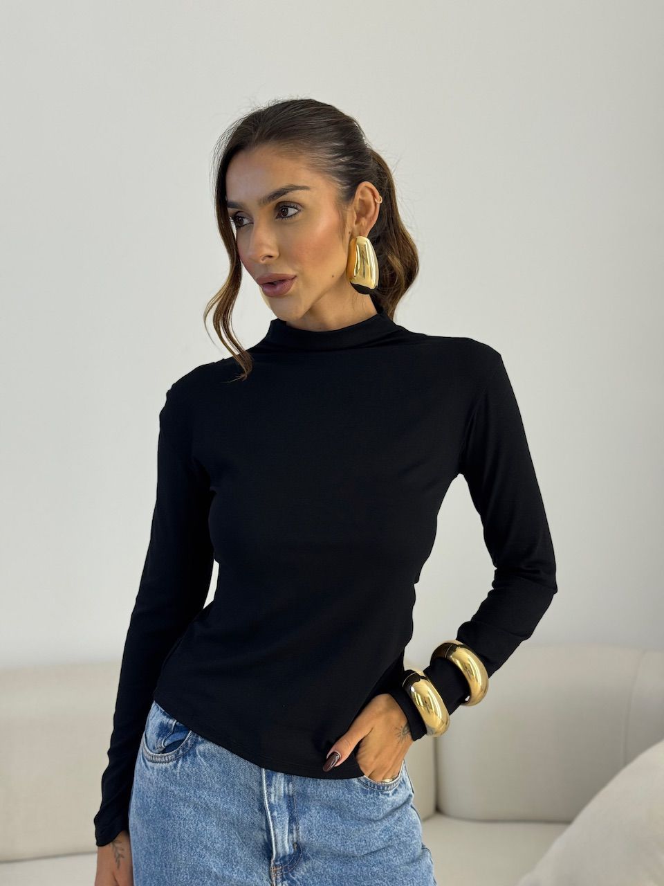 BLUSA ANA LÍVIA MANGA LONGA PRETA