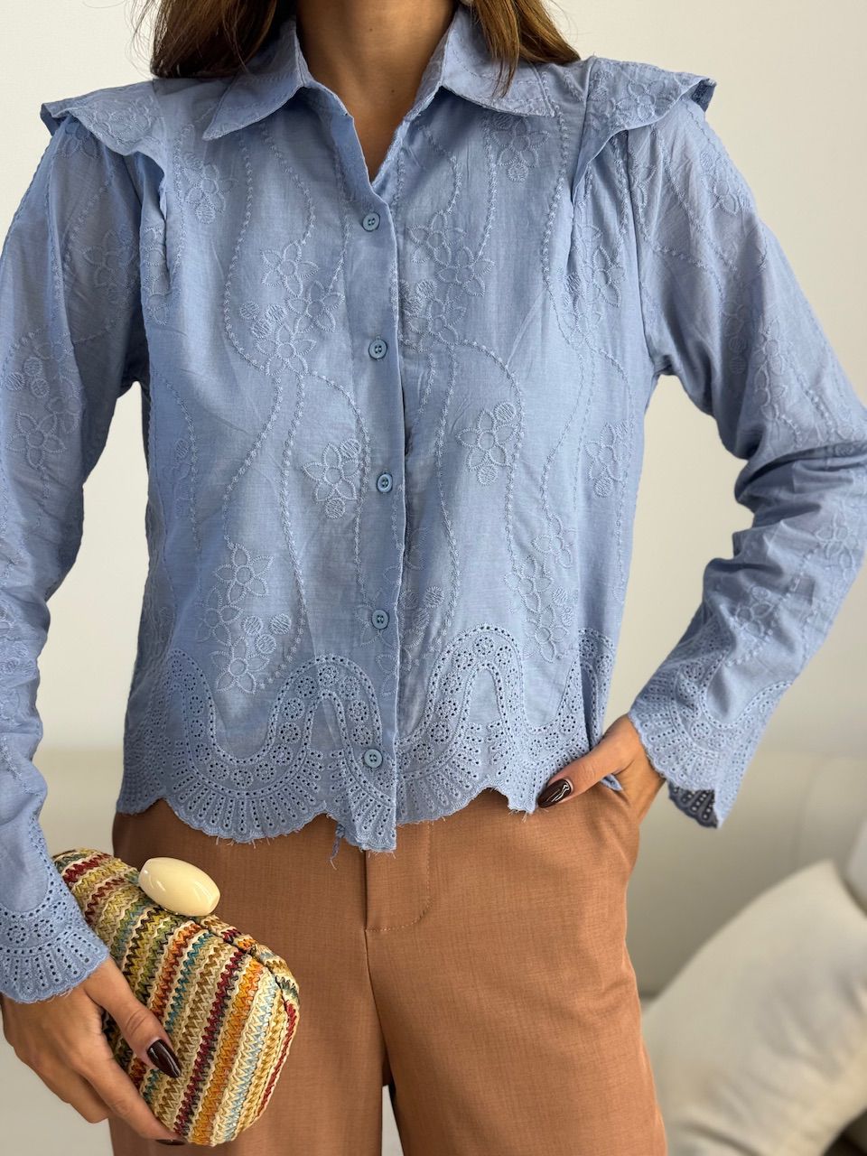 CAMISA CAMILA BORDADA BLUE JEANS