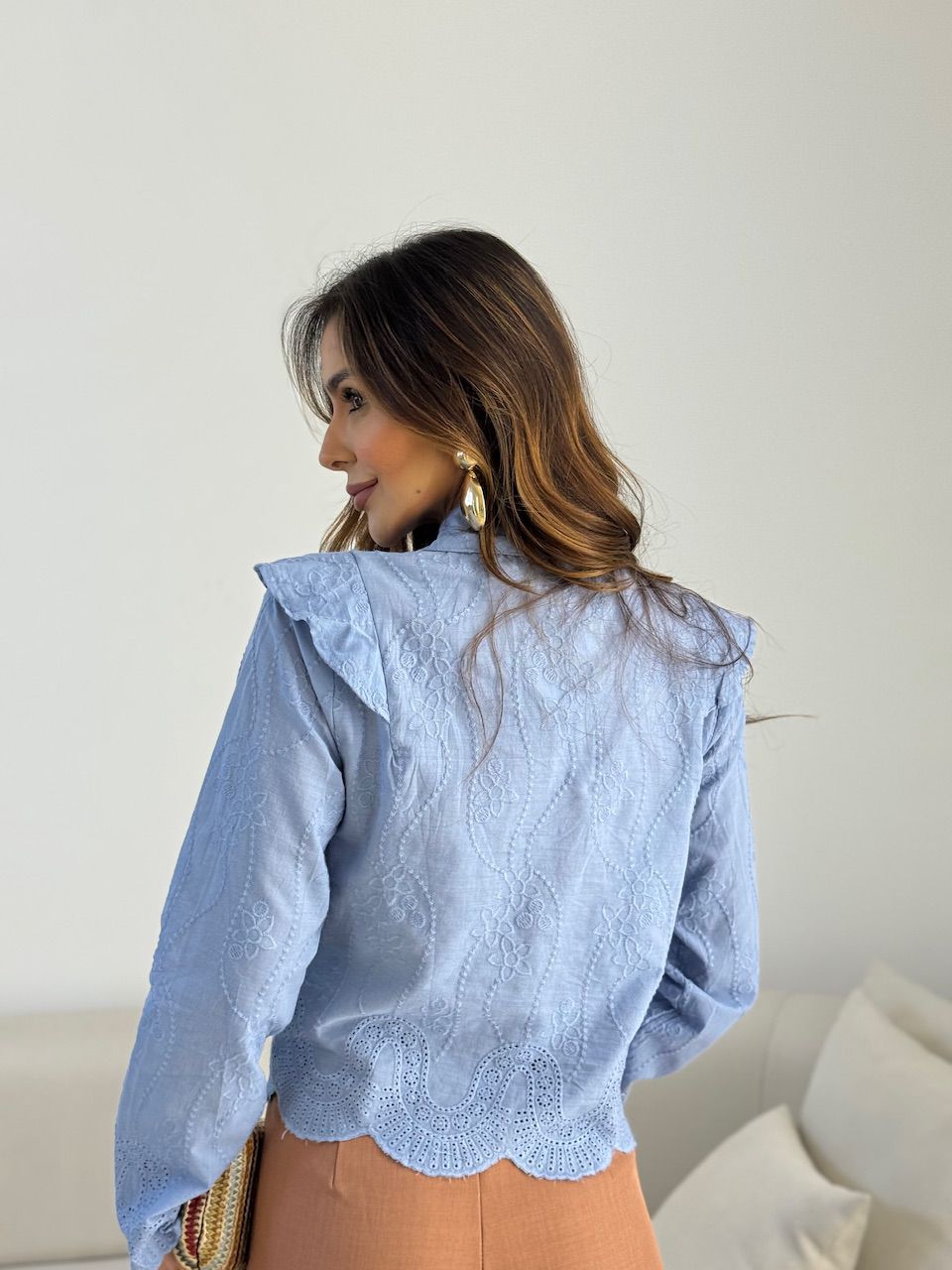CAMISA CAMILA BORDADA BLUE JEANS