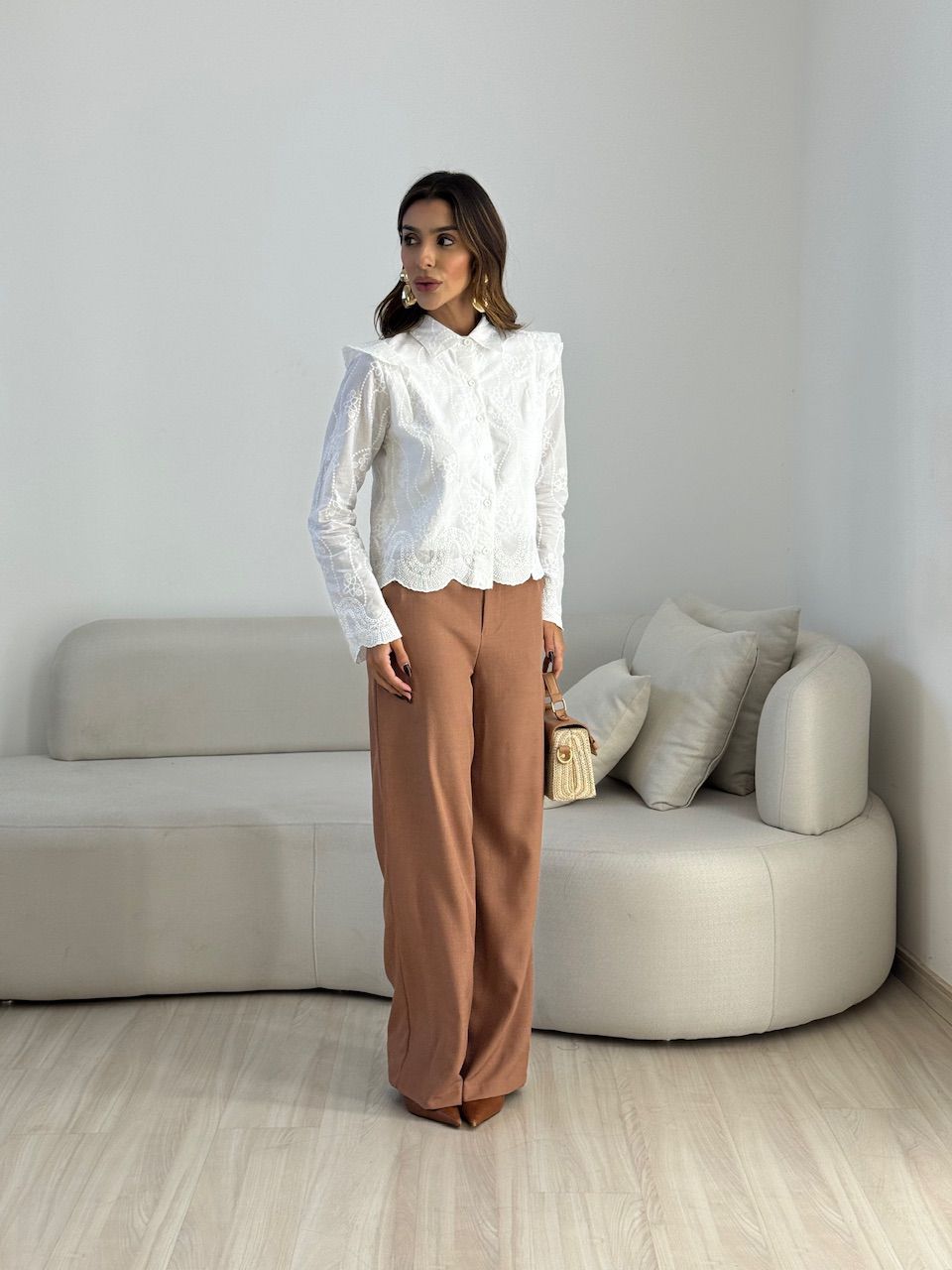 CAMISA CAMILA BORDADA OFF