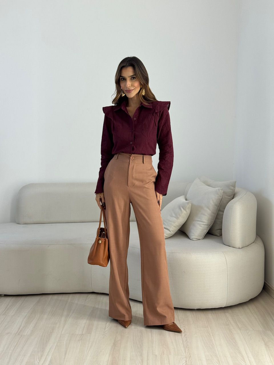 CAMISA CAMILA BORDADA VINHO