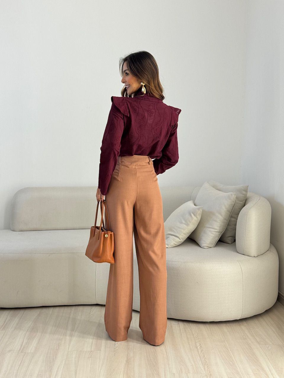 CAMISA CAMILA BORDADA VINHO