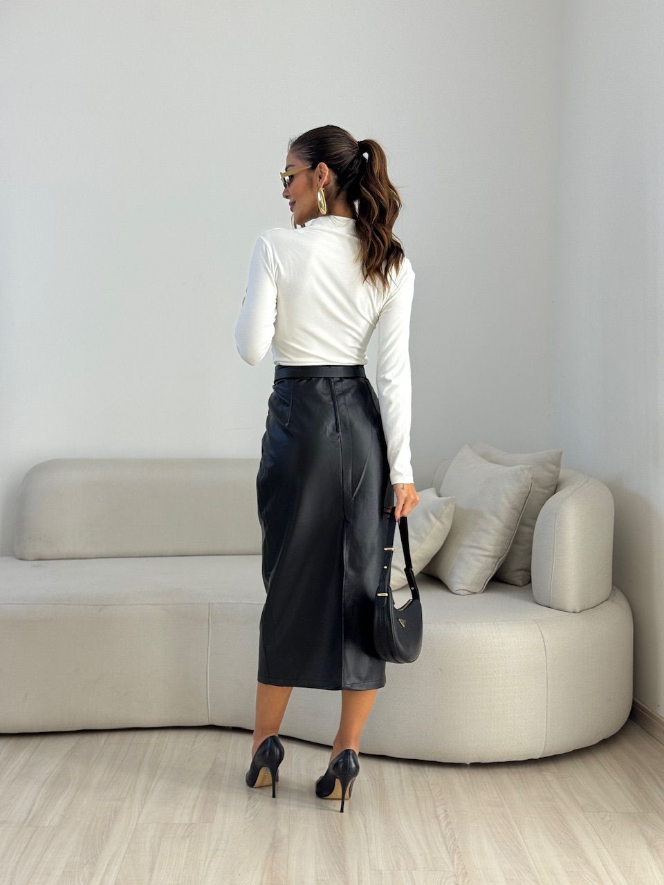 SAIA ESTER COURO FAKE PRETA