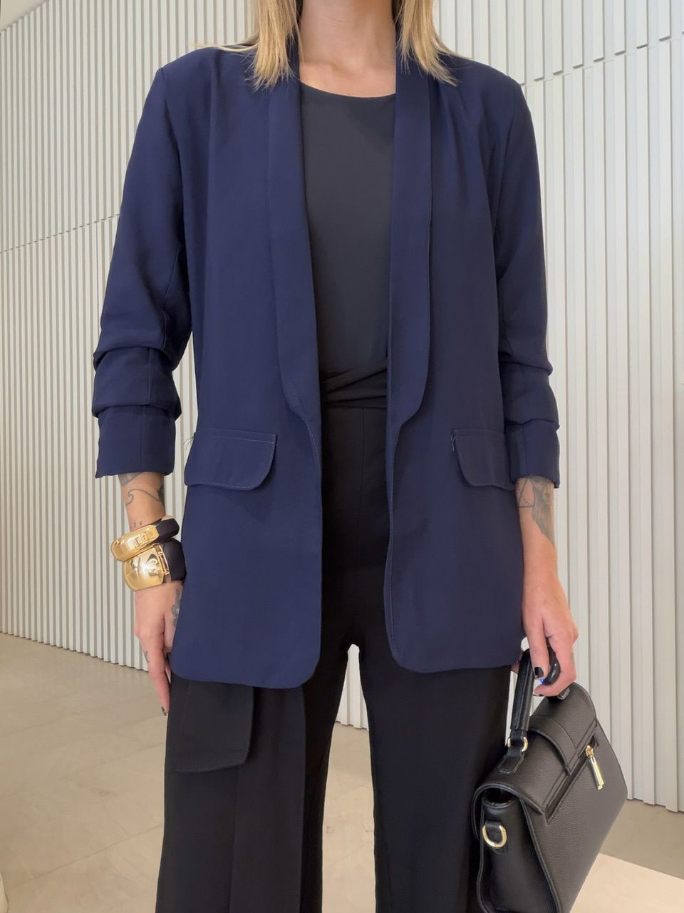 BLAZER EDUARDA MANGA DRAPEADA MARINHO - 0075080055 - CAROLLA FERRARO