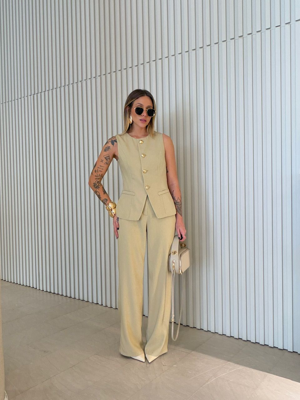 CONJUNTO TAMARA COLETE CALÇA CREME - 0075020087 - CAROLLA FERRARO